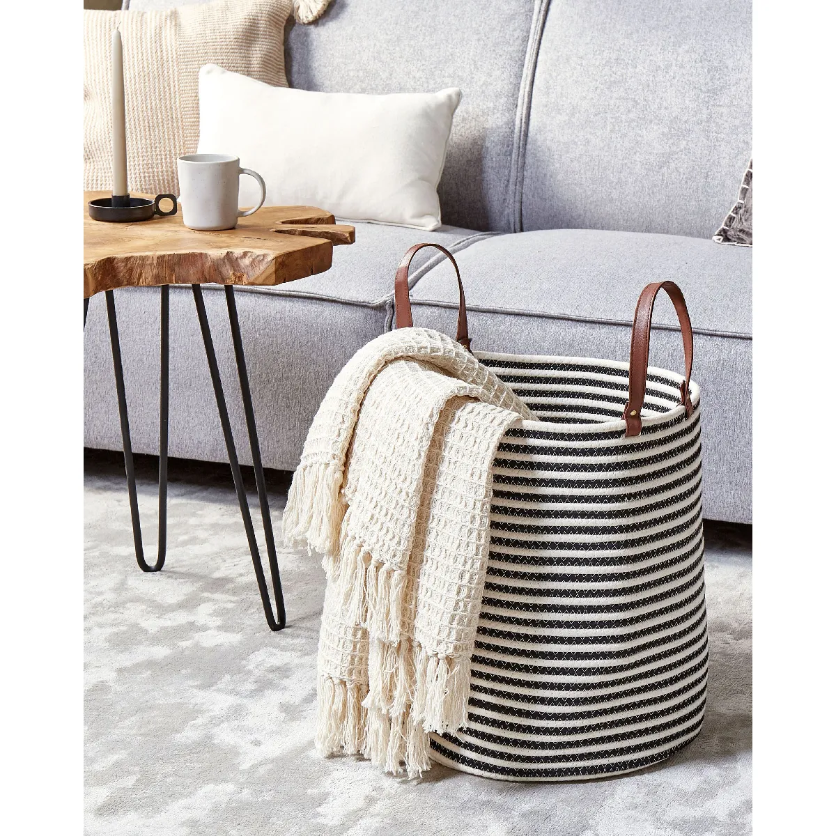 Beliani Panier ICHKA en coton blanc et noir