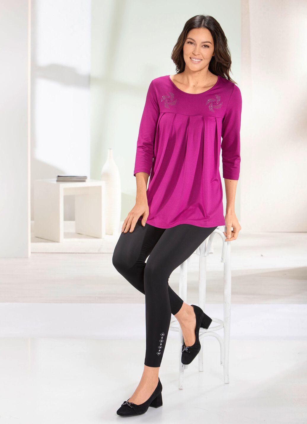 Longshirt mit Zierplättchen in 3 Farben