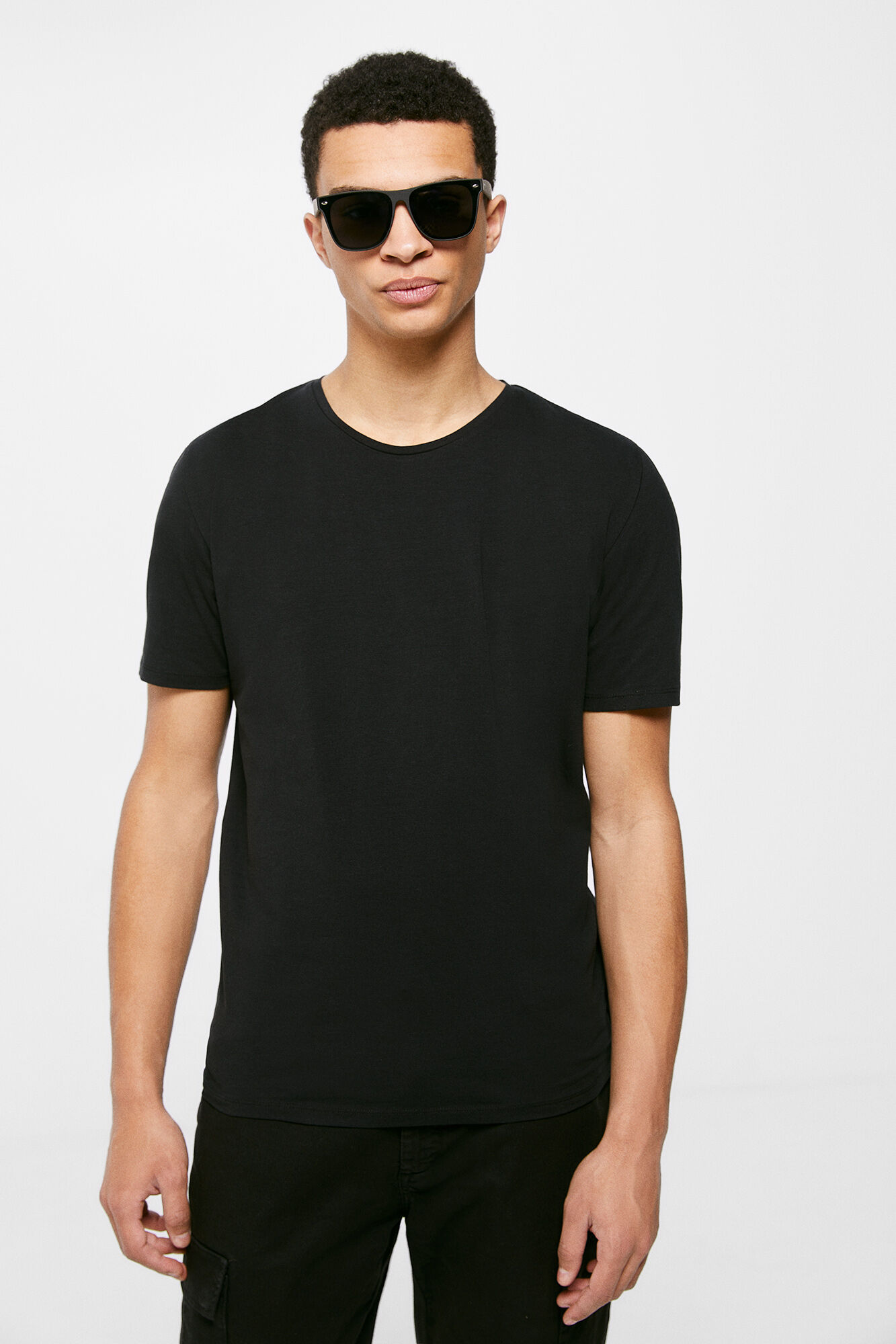Camiseta básica - preta