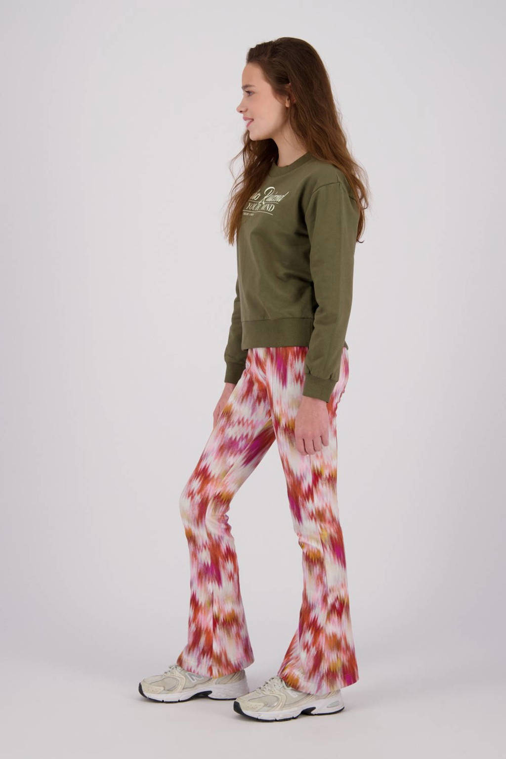 Raizzed sweater Line met tekst armygroen