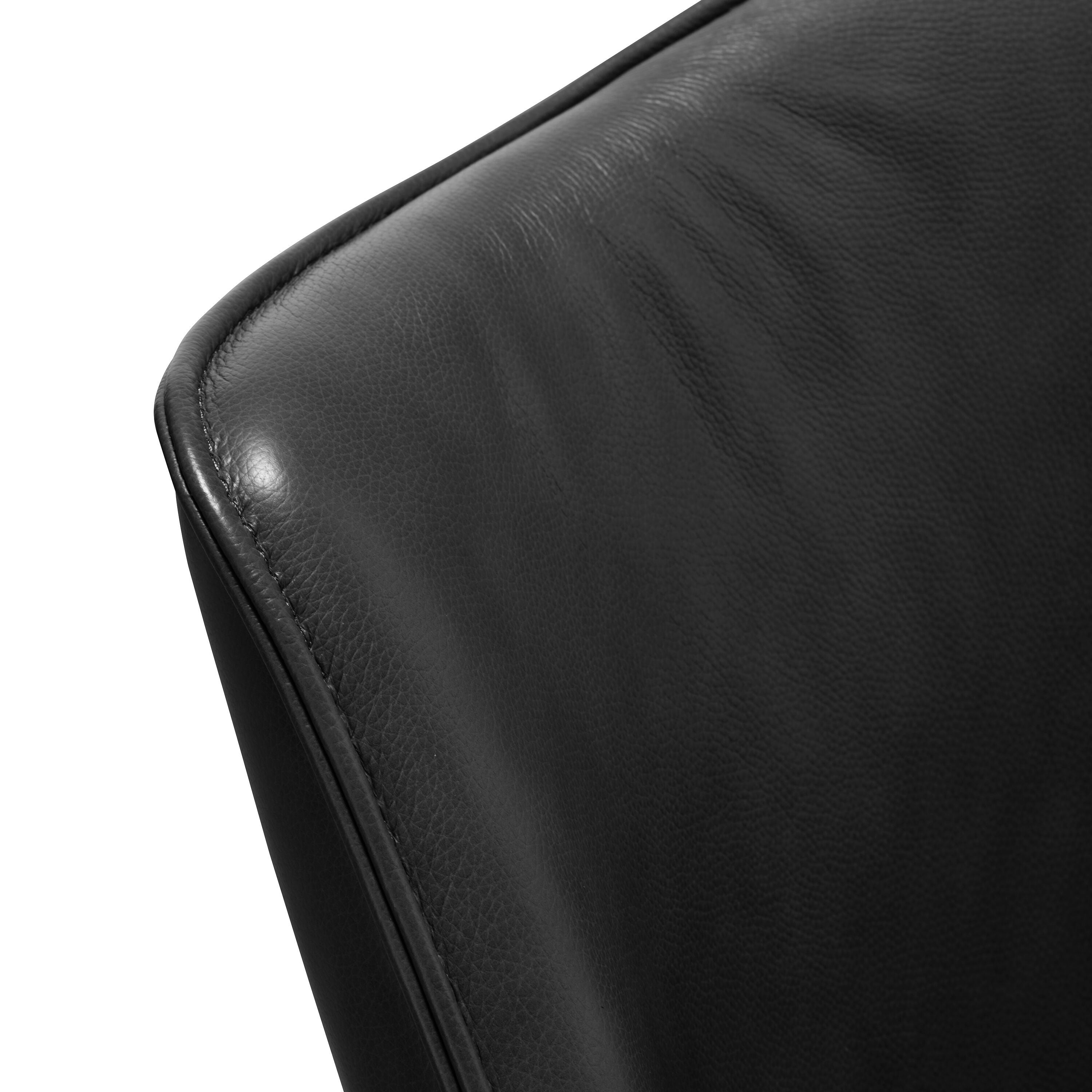 LUINO Stuhl - Schwarz / B: 68.0 cm x T: 62.0 cm x H: 82.5 cm