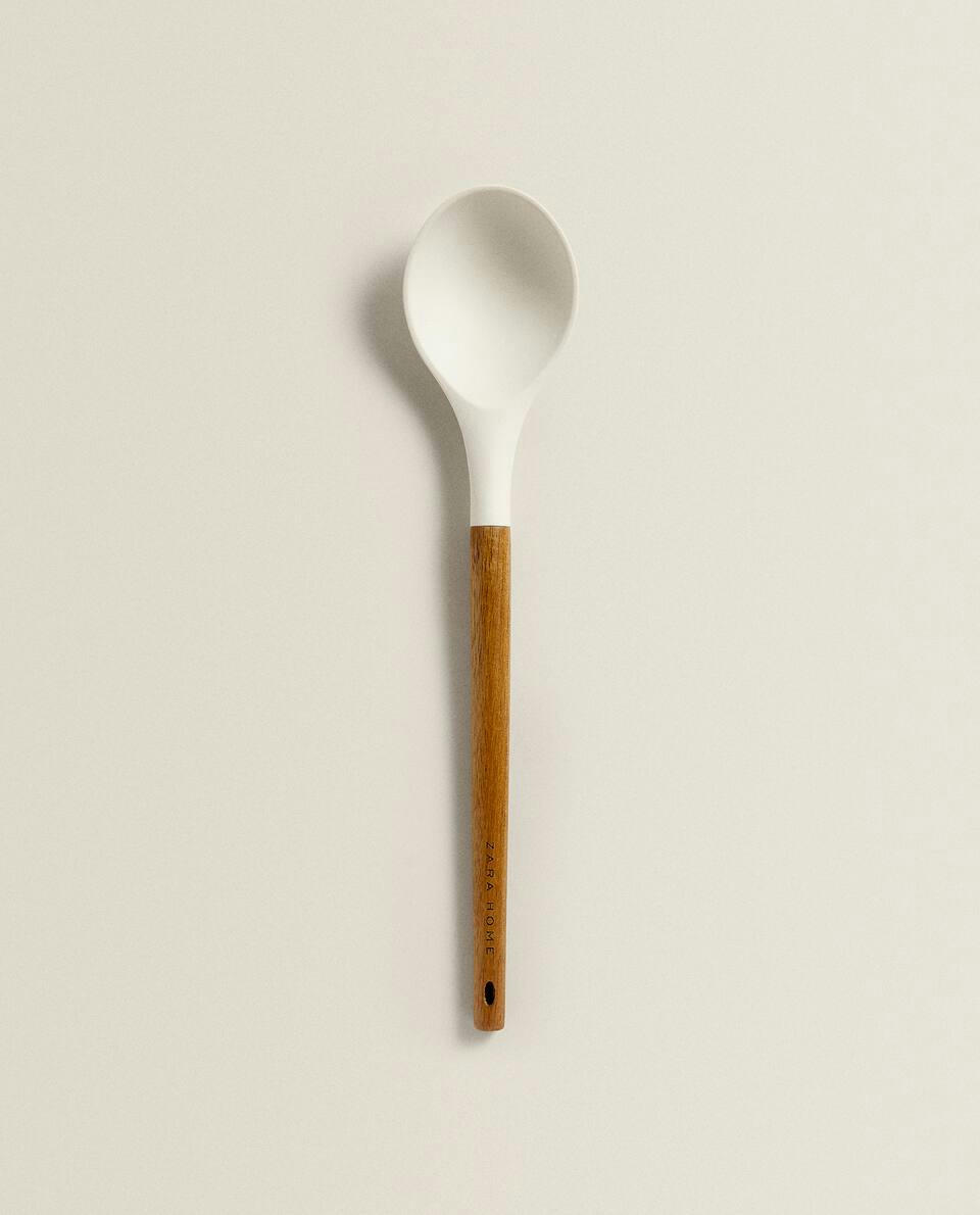 COLHER DE SILICONE E DE PAU