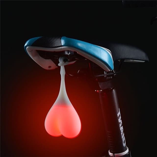 Bike Balls bil- og cykellygte, der garanterer øget sikkerhed & humor