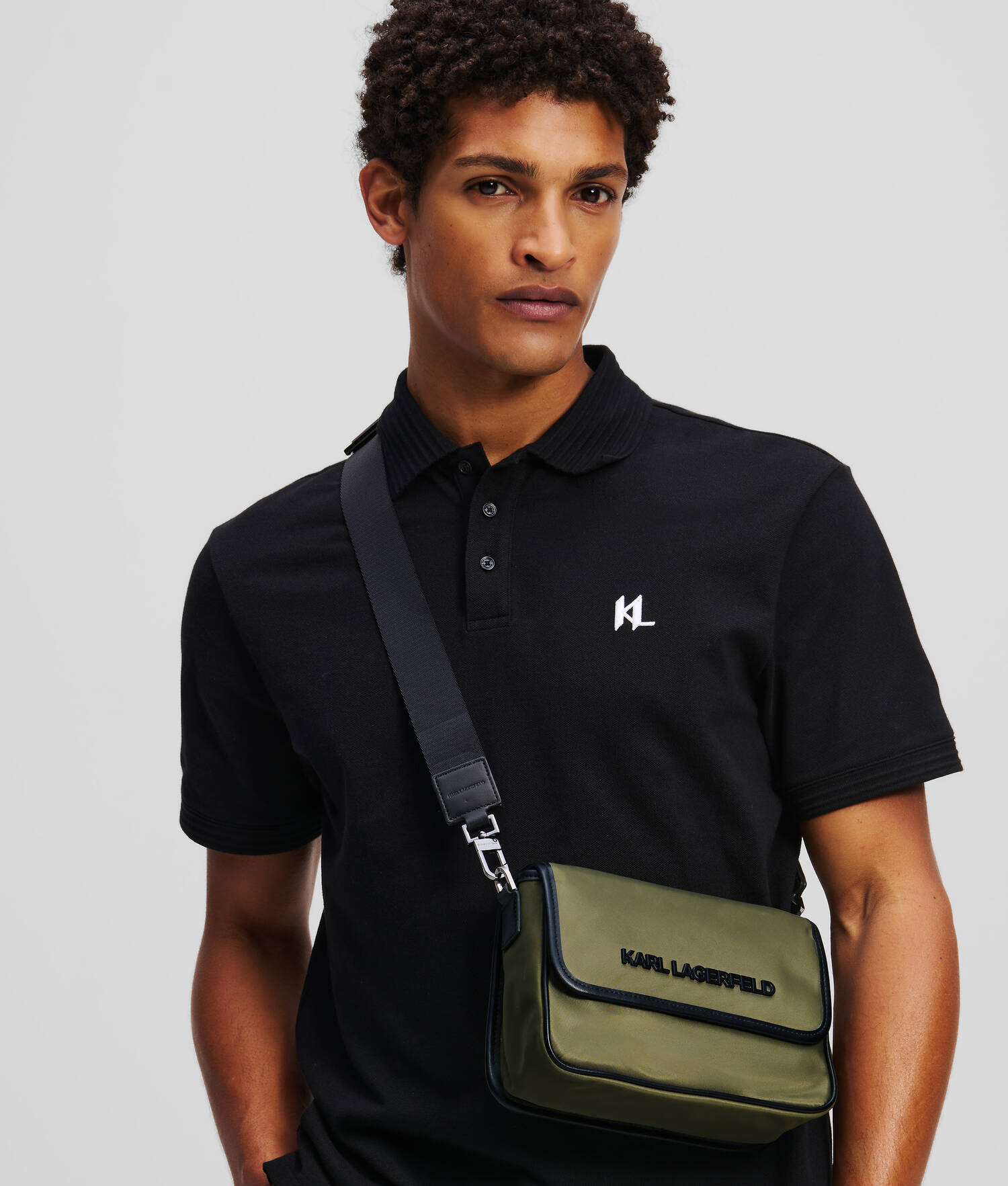 SAC BANDOULIÈRE EN NYLON K/ESSENTIAL - Kaki