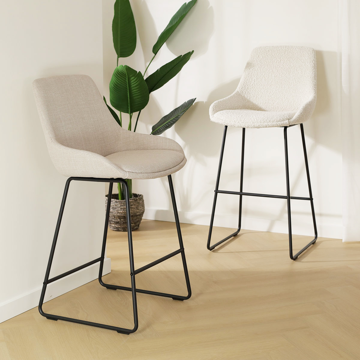 Barkruk Nino-Isa beige - zwart onderstel - 75 cm