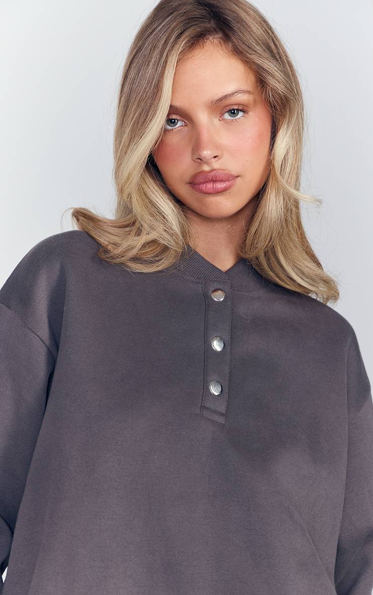 Charbon Sweat À Boutonnière Frontale
