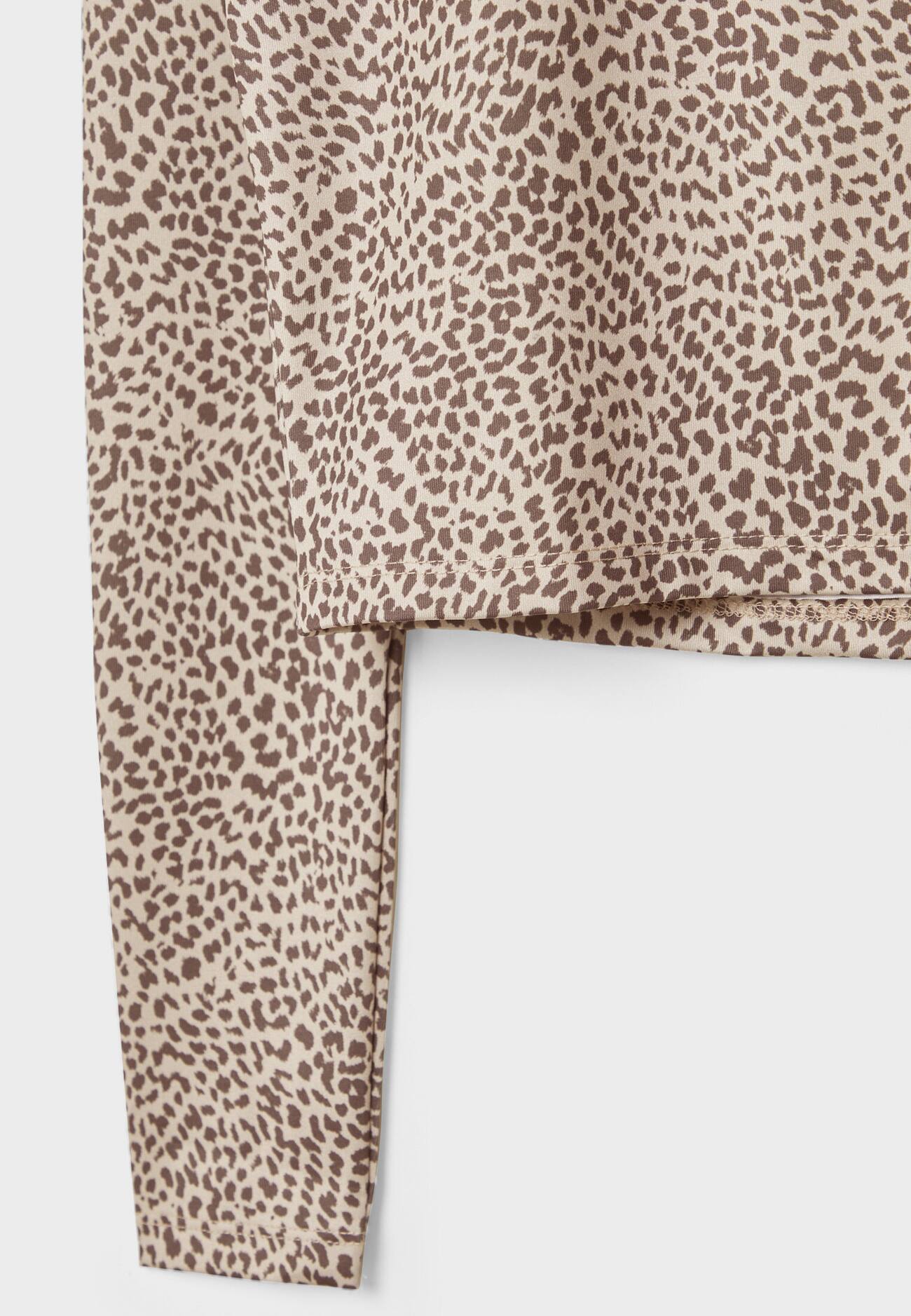 blusa de gola alta falsa