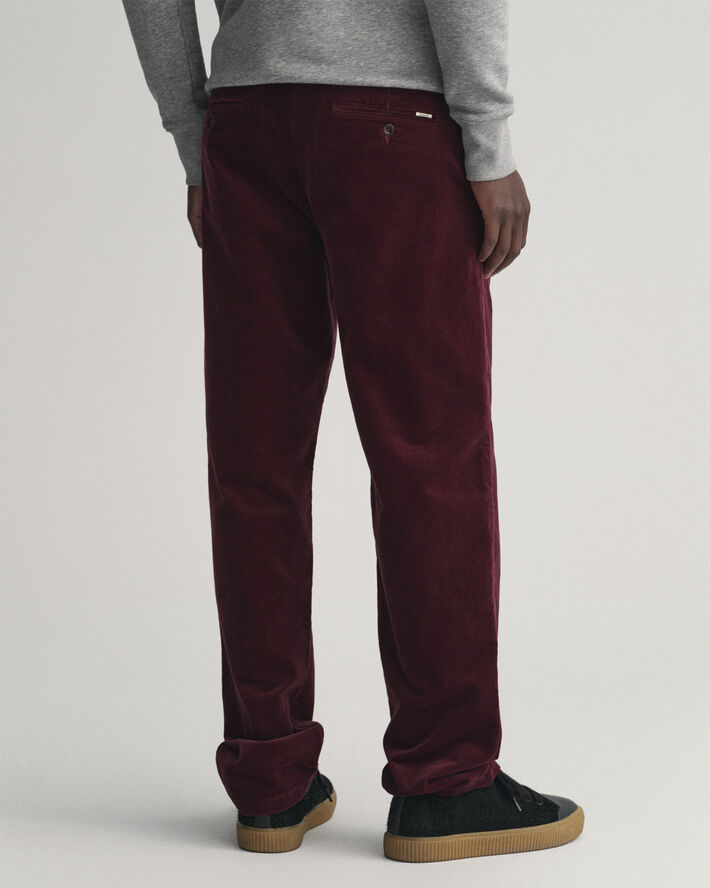Gant REGULAR CORD CHINOS Red shadow