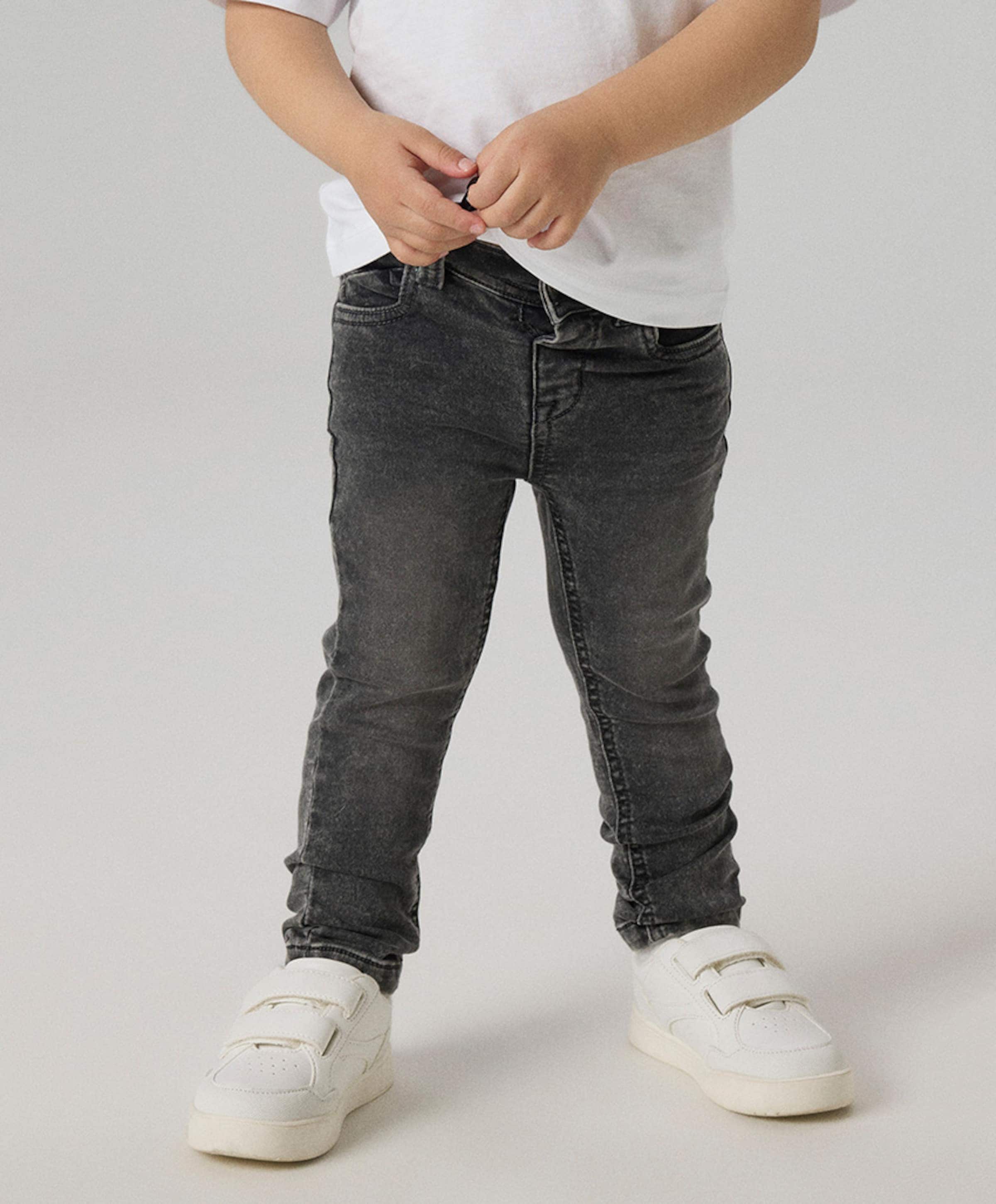 Name it NMMTHEO DNMTHAYER 2689SWE KEY PANT jongens jeans grijs