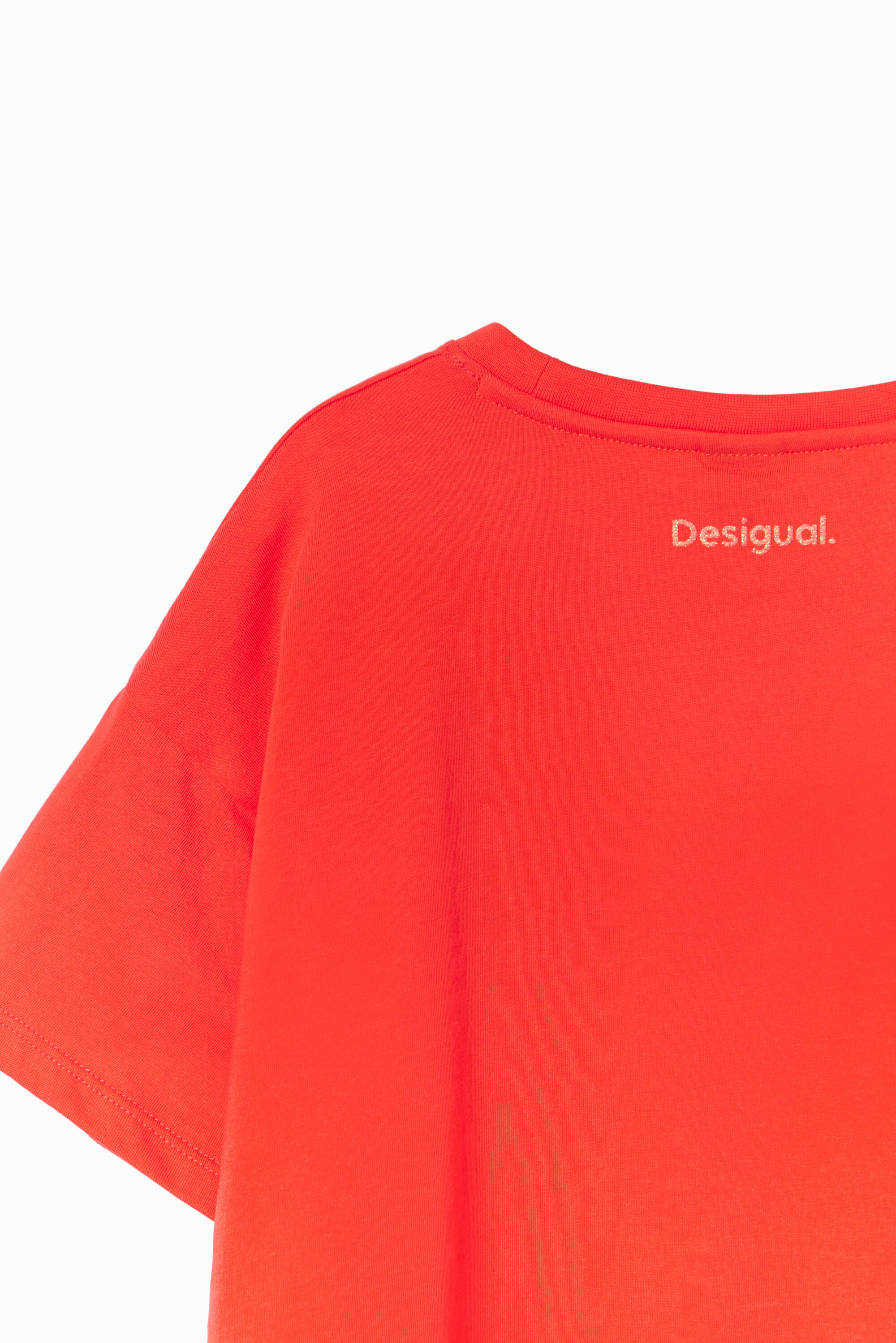 T-shirt oversize message