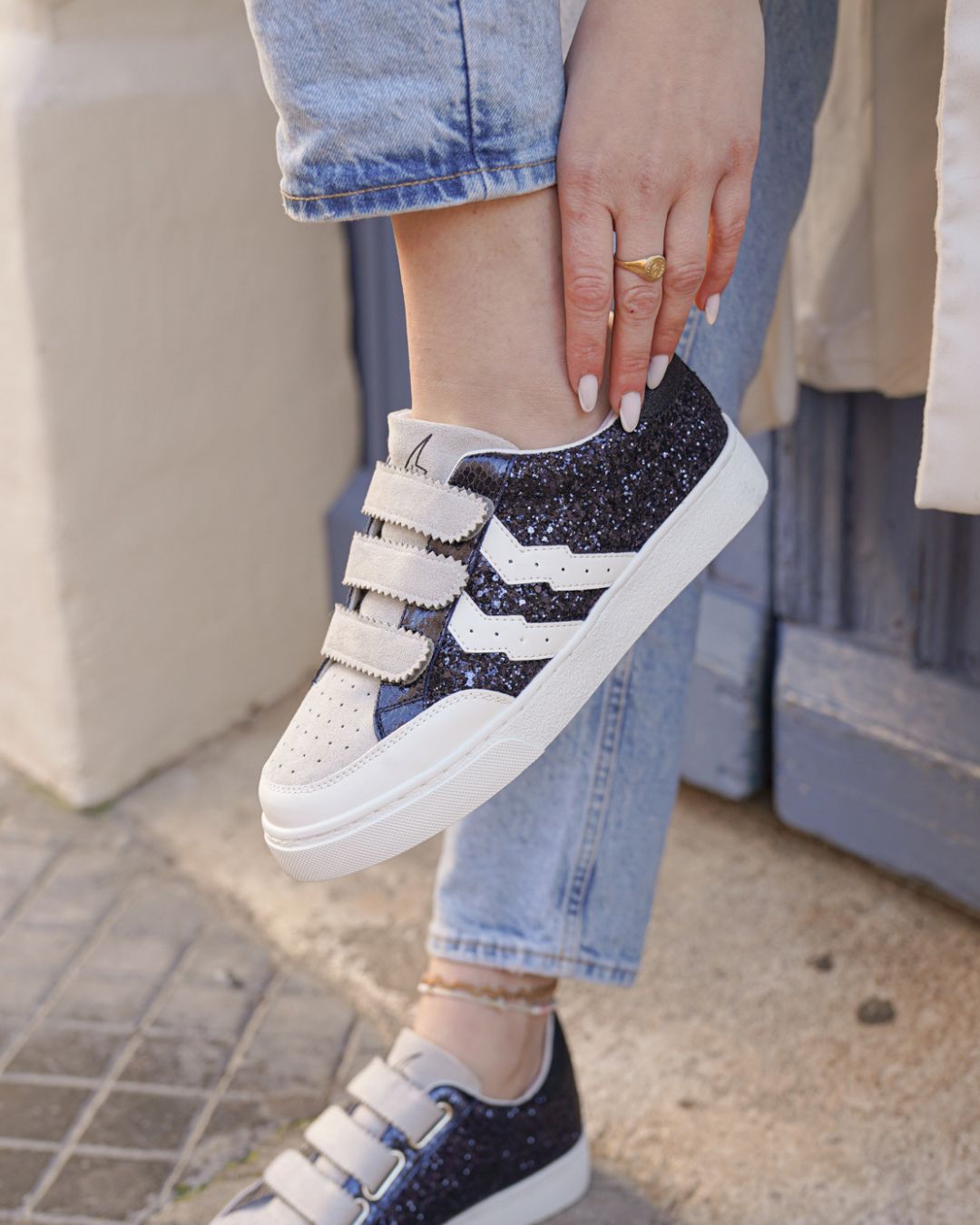 Basket femme bleue à paillettes scratch - CL57 BLUE