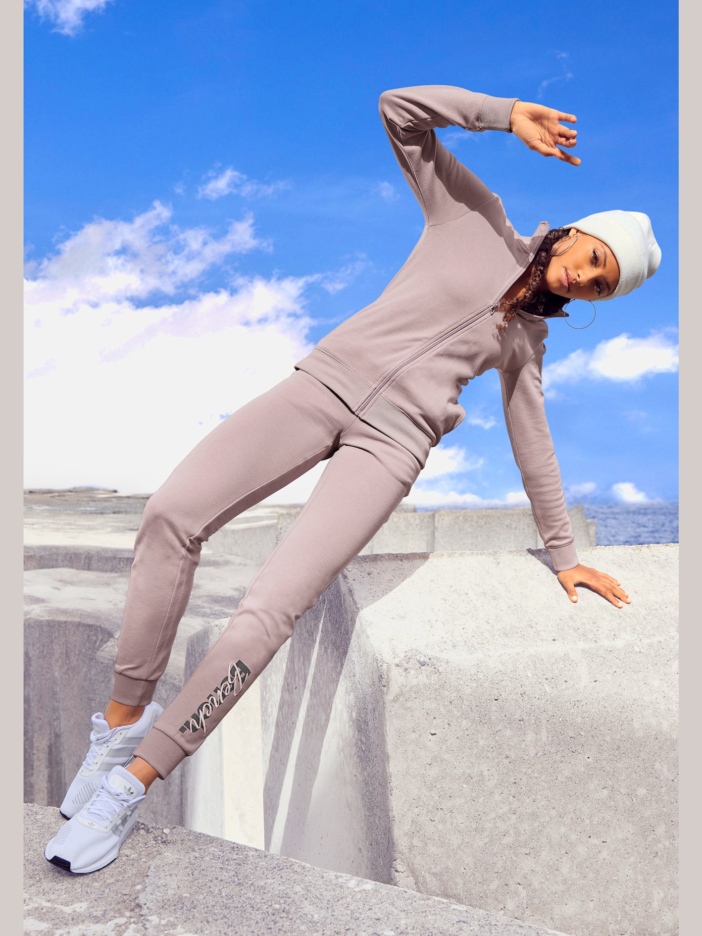 Veste sweat basique, logo imprimé et broderie
