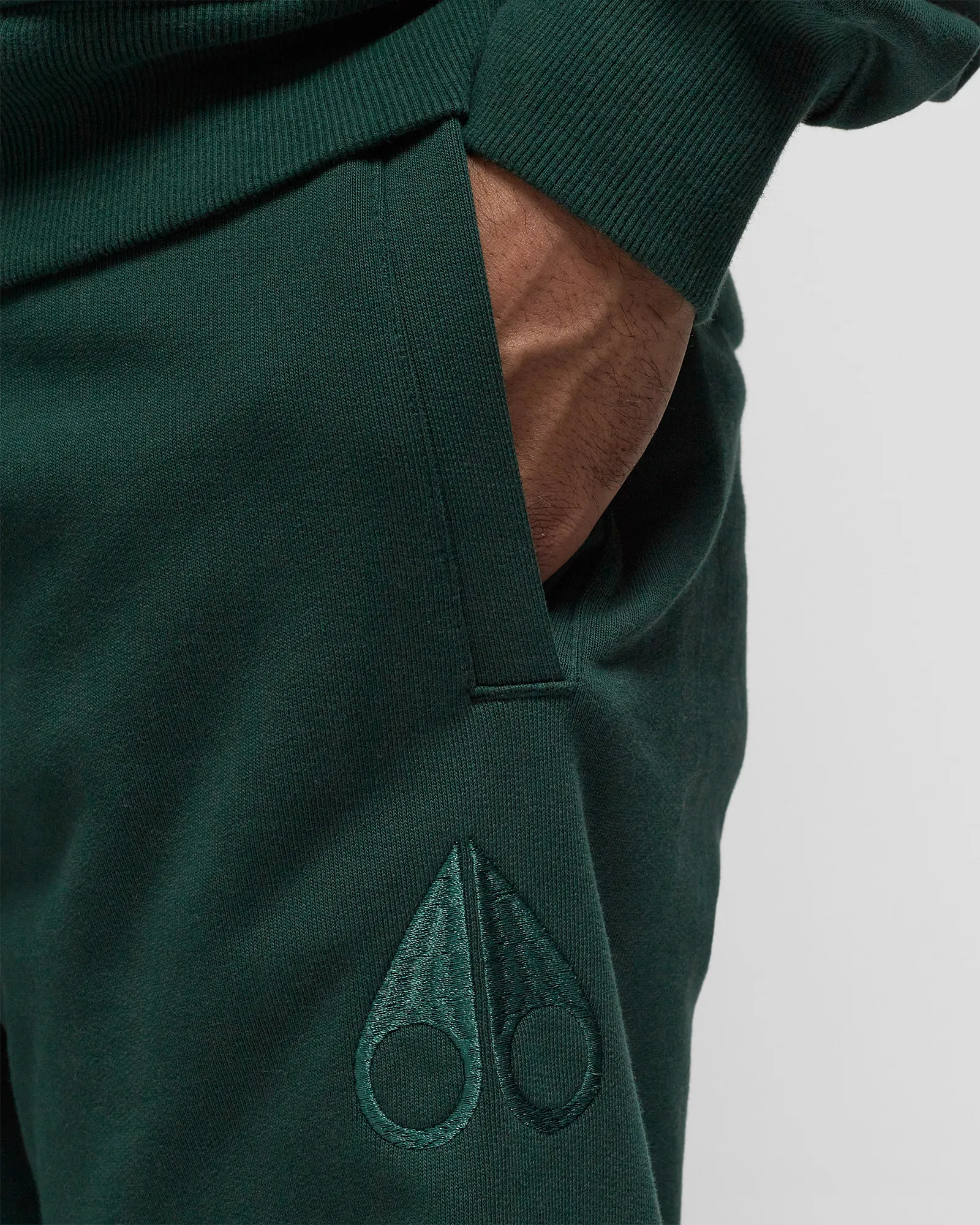 Moose Knuckles X PLEASURES LOGO SWEATPANTS