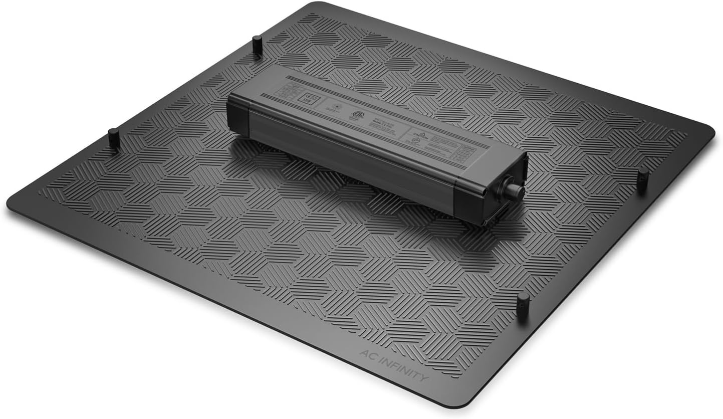 AC Infinity IONBOARD S33 LED Grow Light für 90 × 90 cm Grow Zelte, mit LM301H LEDs und Vollspektrum-Licht für Wachstum & Blüte