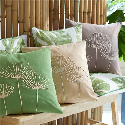 Coussin brodé fleurs - BECQUET CRÉATION