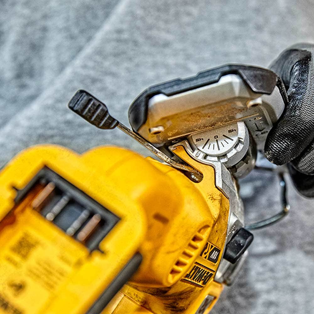 Serra Tico-Tico DEWALT 18V sem Escova com Alça Superior - Modelo DCS334N-XJ