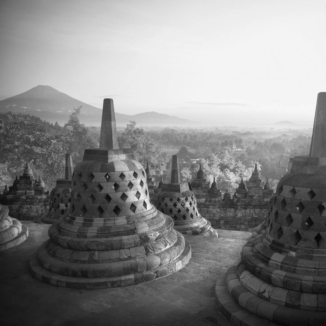 Dawning Borobudur by Hengki Koentjoro - Limited Edition. Edition of: 100. Signed.