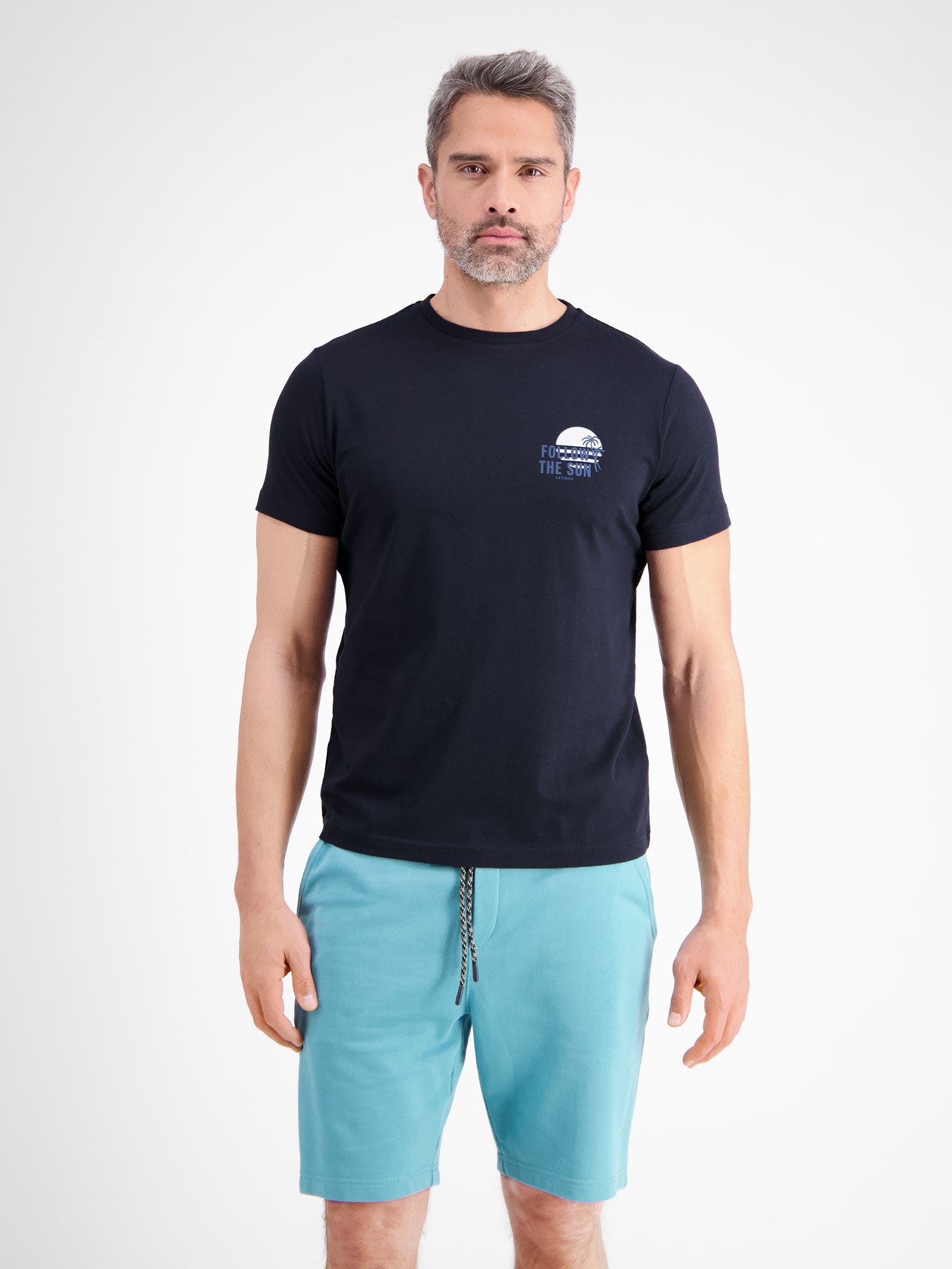 T-Shirt mit Brustprint *Follow the sun*