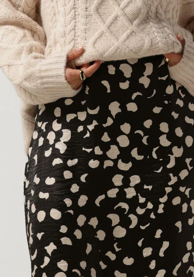 OBJECT zwarte object midirok objomika hw skirt 129