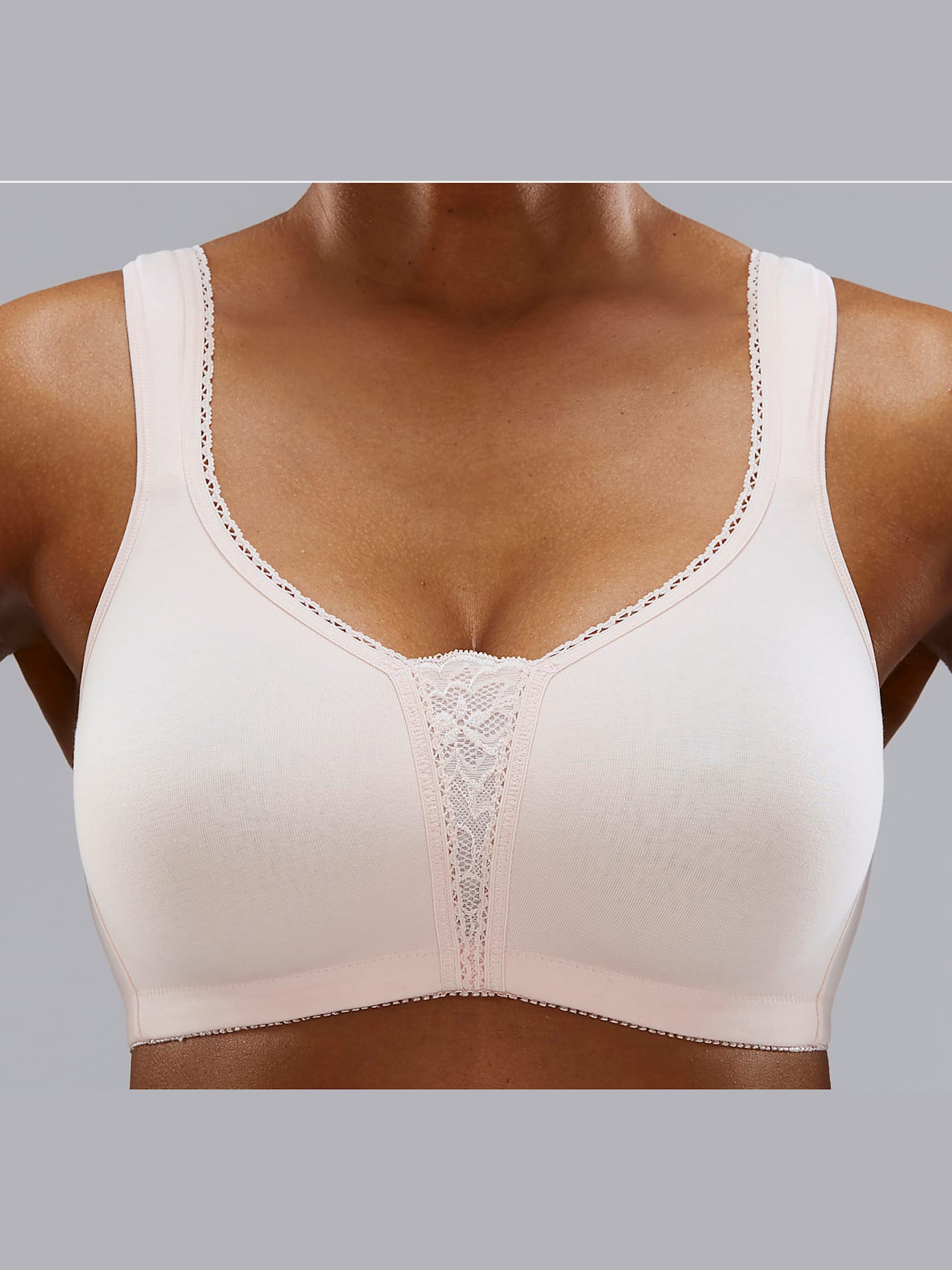 Soutien-gorge doux sans armatures, bonnets préformés sans couture