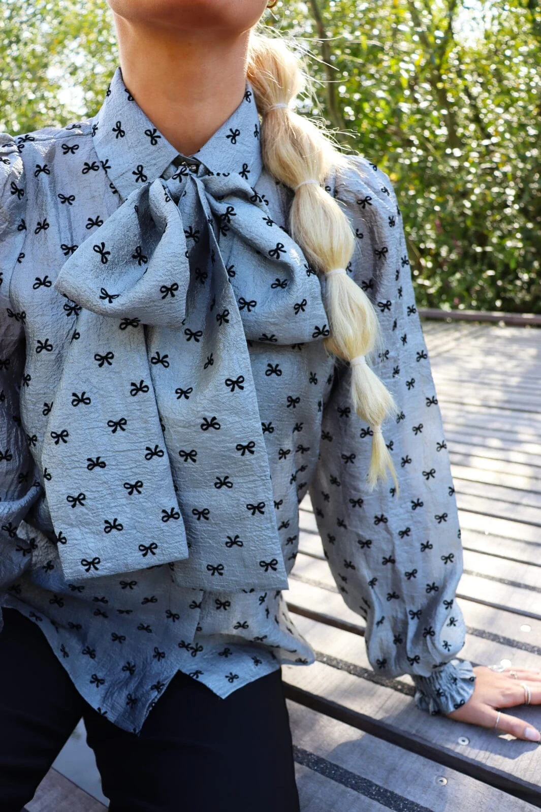 Liberte Elina-Ls-Blouse 21534 grey black bow