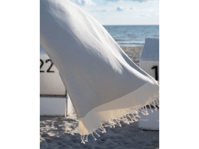 Urbanara Strandtuch Bolu 95 x 180 cm, Graublau / Naturweiss Badetuch