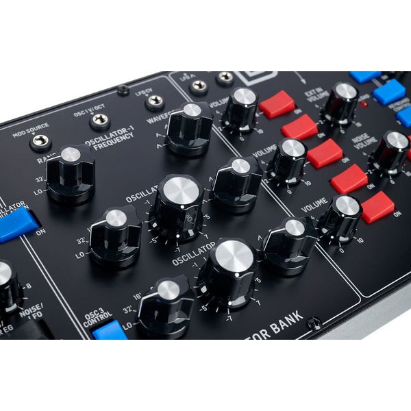 Behringer Model D