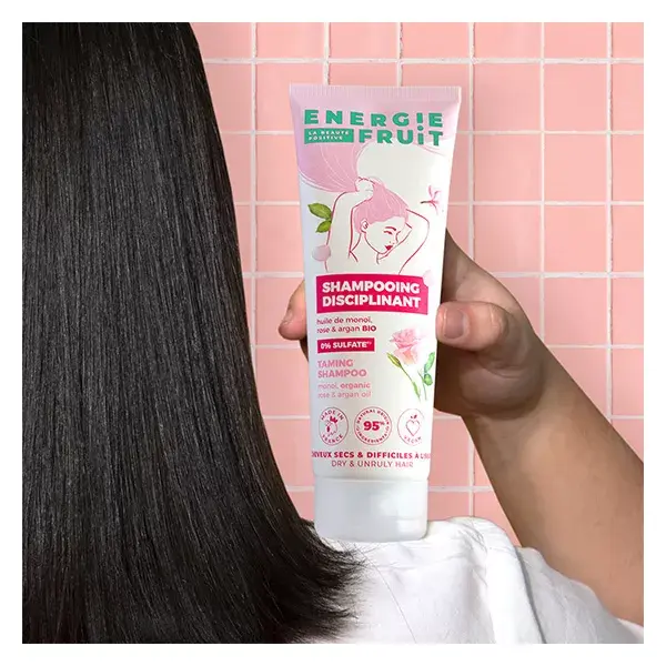 Shampoo Energie Fruit para Cabelos Secos e Rebeldes com Rosa Monoi e Óleo de Argan Orgânico 250ml