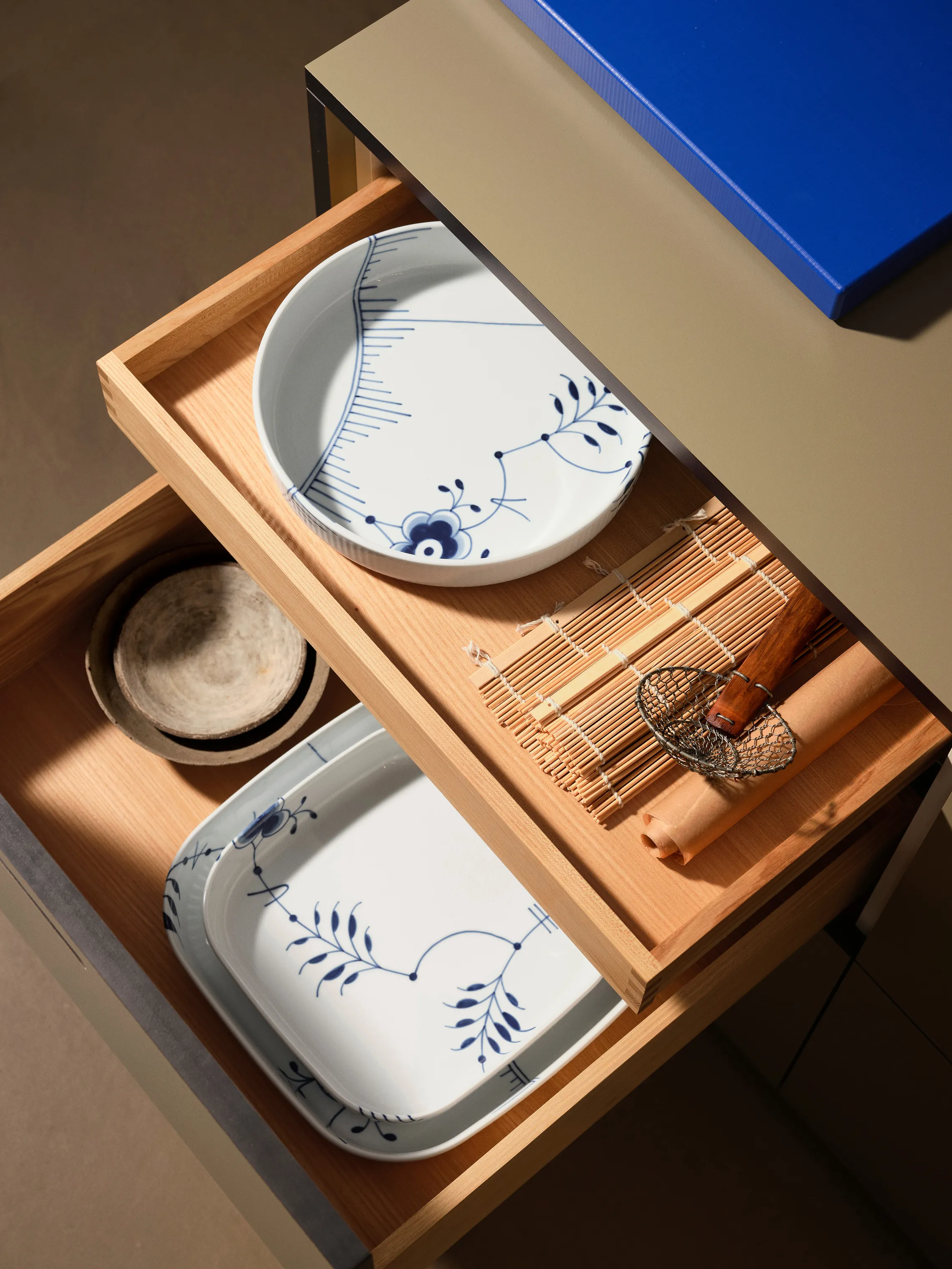 Royal Copenhagen Blå Mega Riflet Fad