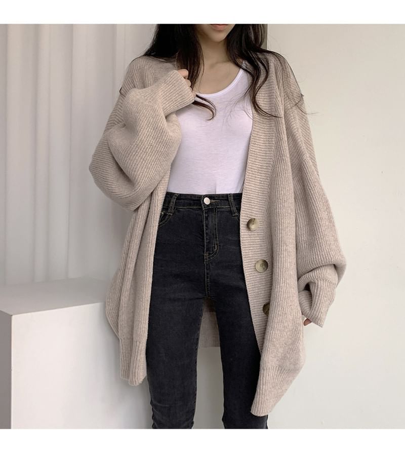Frigga - V-hals effen oversized vest met knoopjes