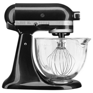 Batedeira KitchenAid de 10 velocidades e 5 litros.