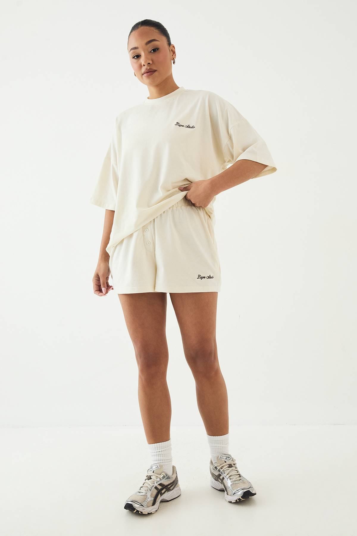 Short De Détente Henley À Boutons Supersoft Dsgn Studio