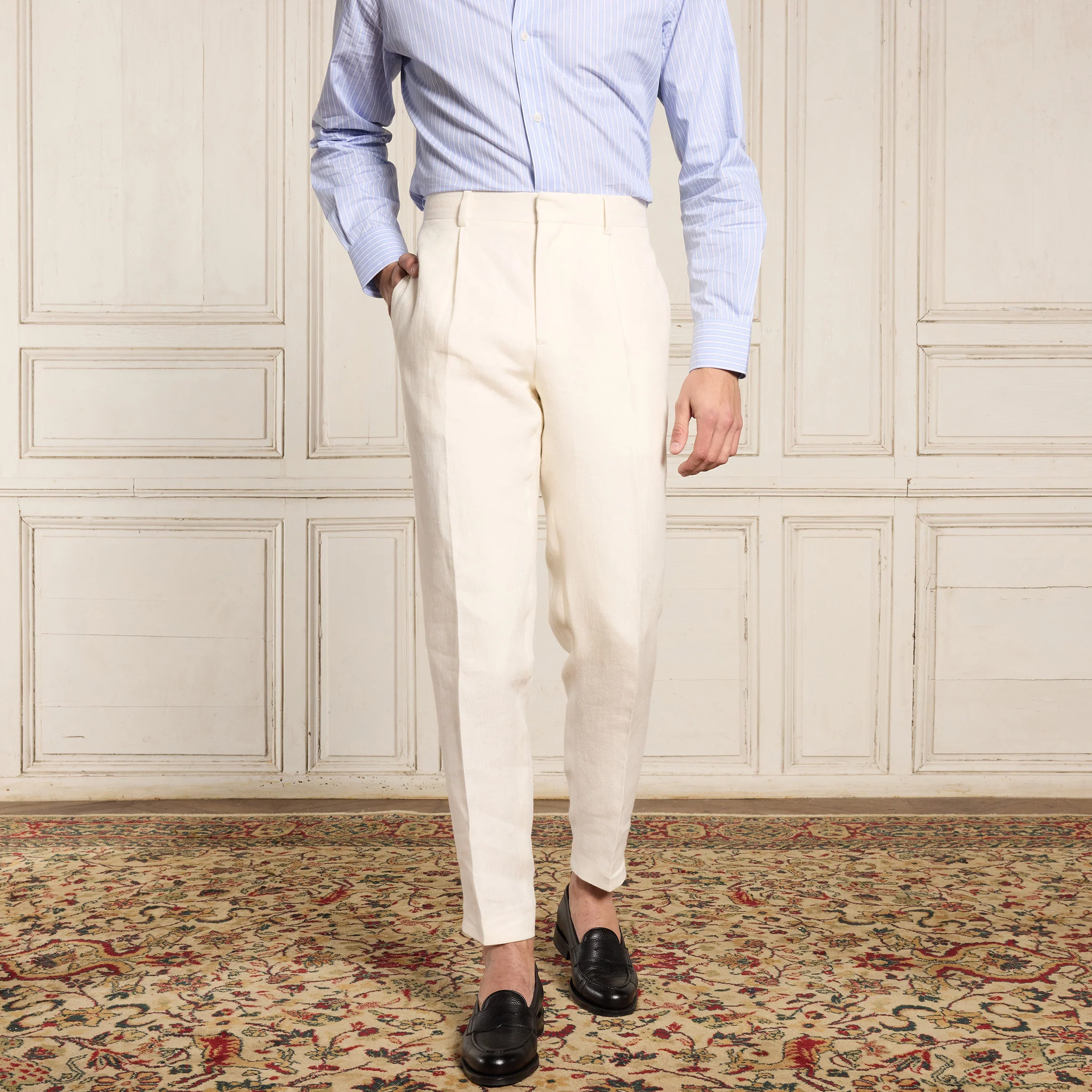 Ecru linen pleated pants