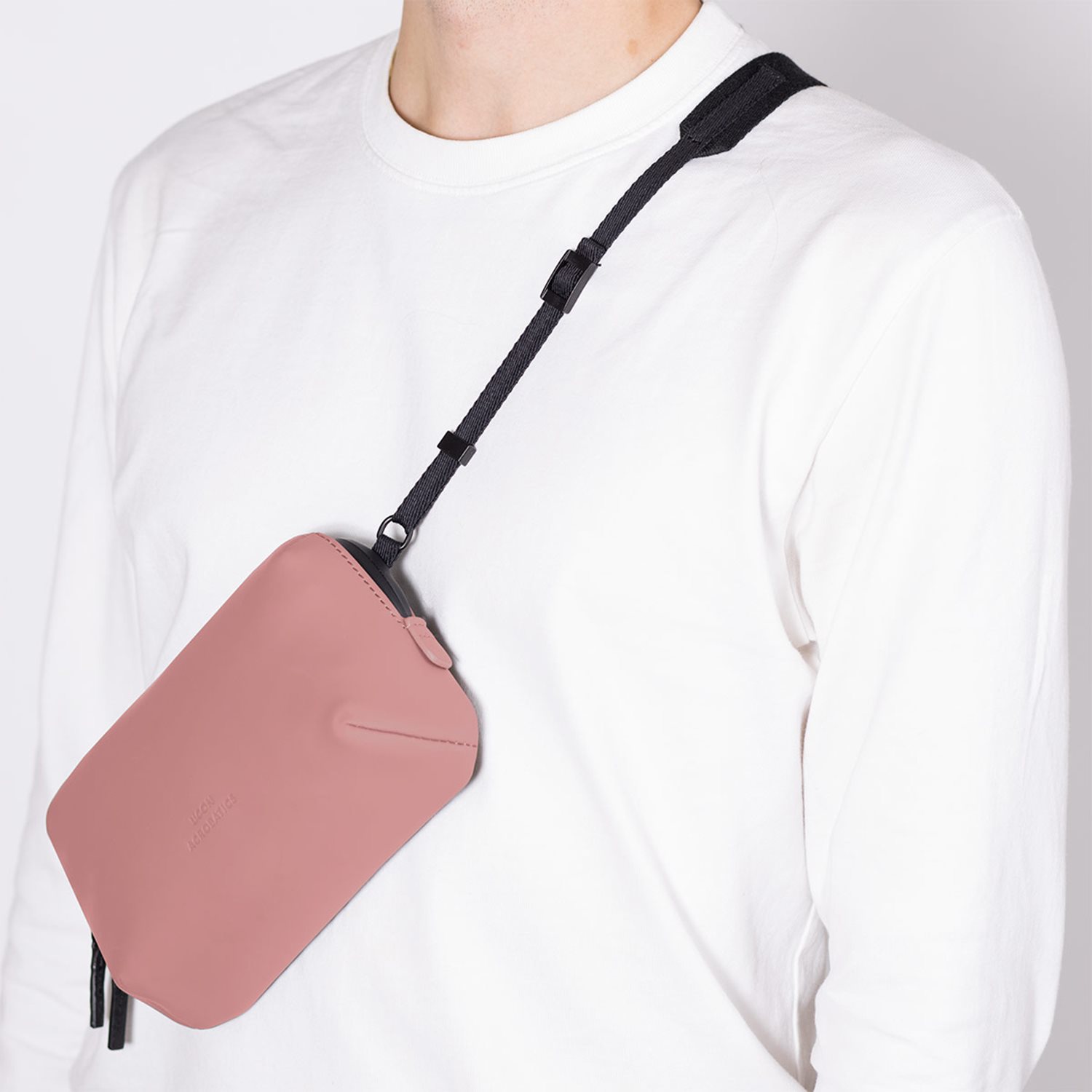 Ucon Acrobatics Ando Hipbag dark rose