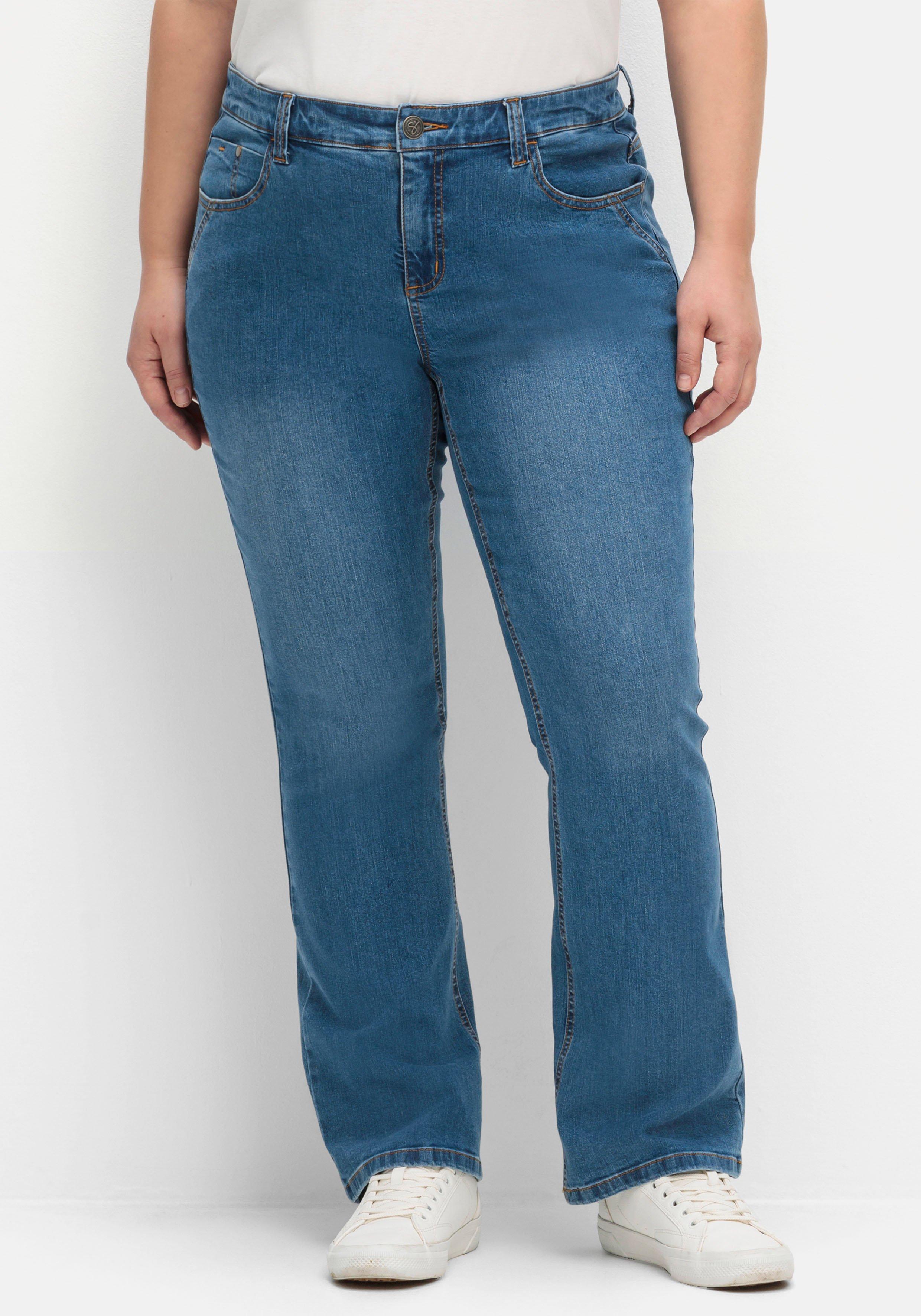 Bootcut-Jeans in Curvy-Schnitt SUSANNE