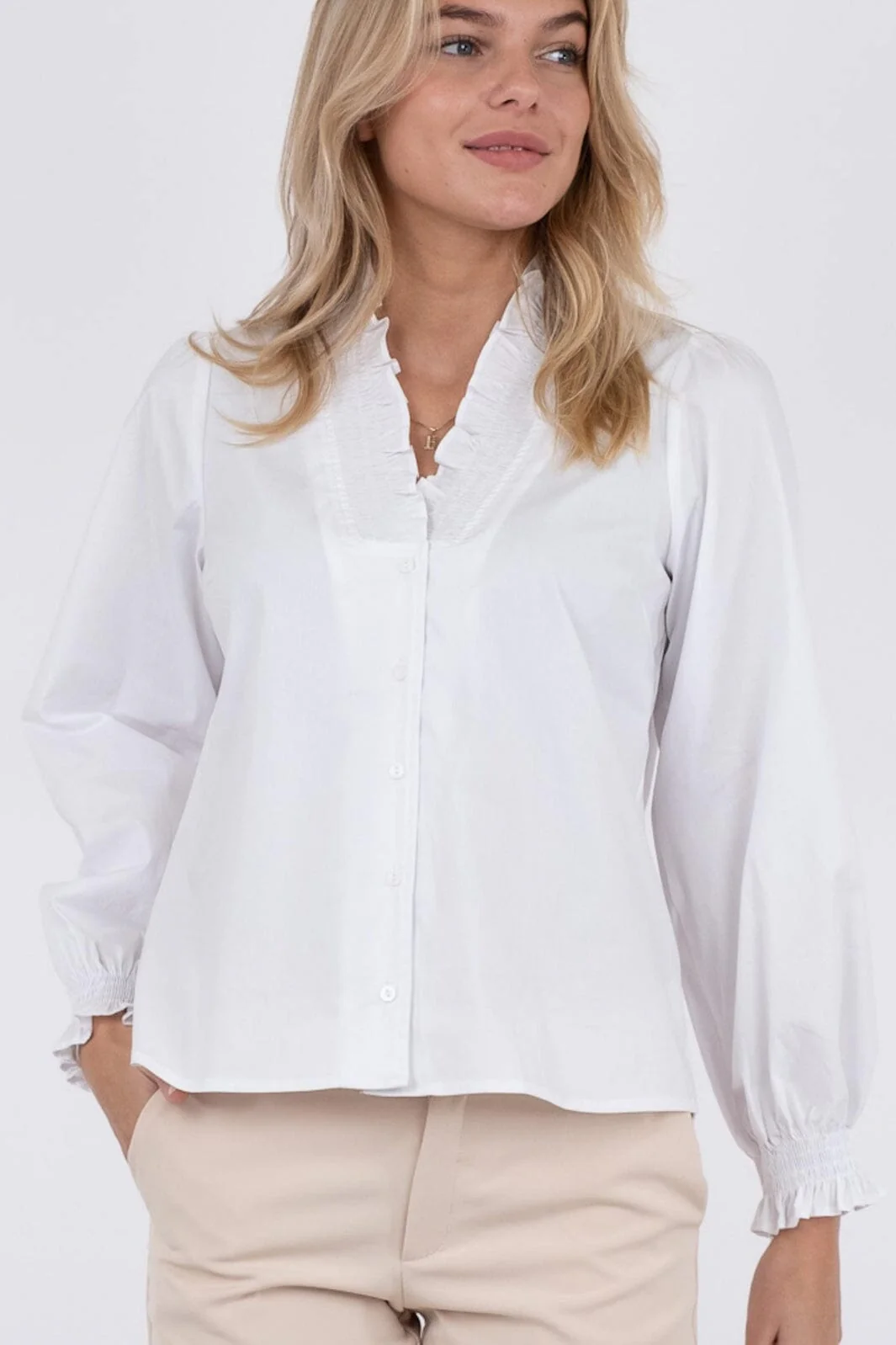 Neo Noir Brielle Solid Shirt white