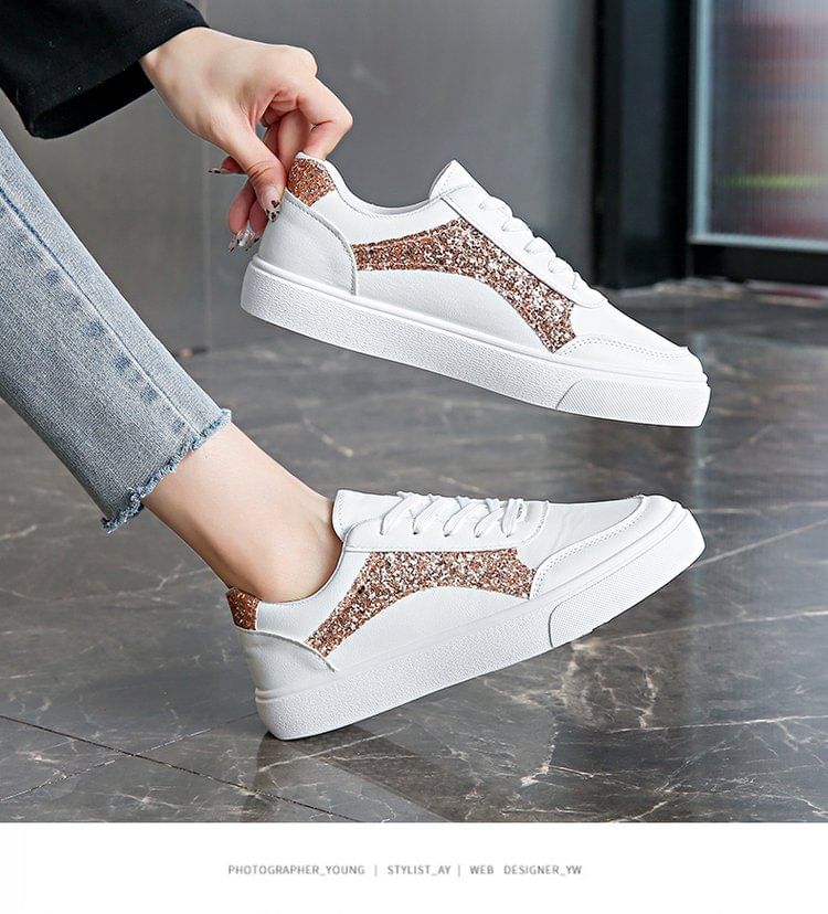 Asterisk - Sneakers van imitatieleer met vetersluiting en pailletten