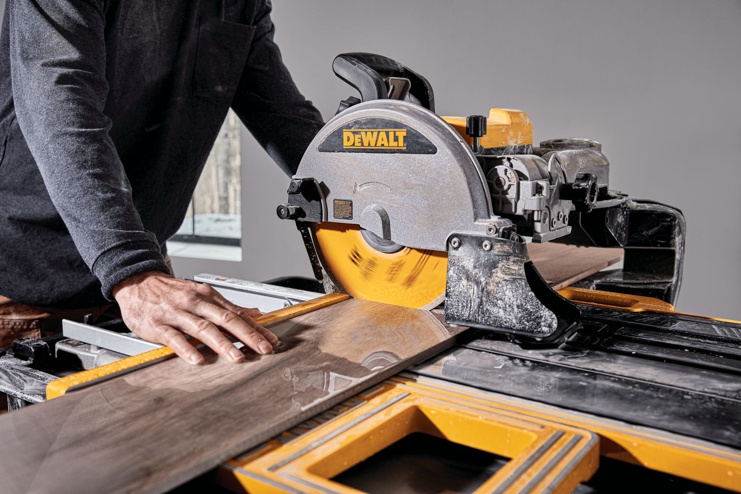 DeWALT D36000 Tegelzaag 250mm 910W