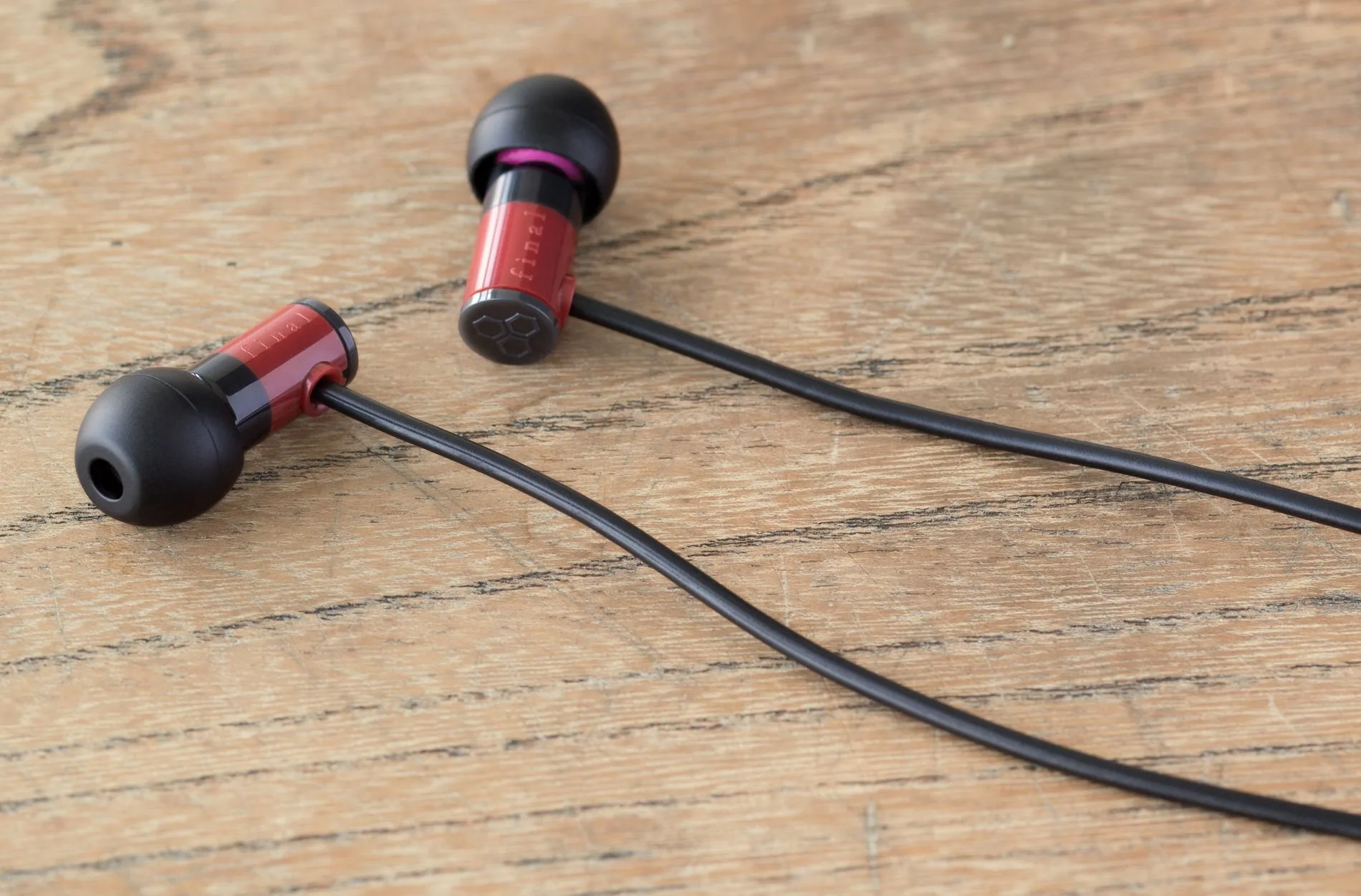 Final E1000 Rouge Écouteurs intra-auriculaires