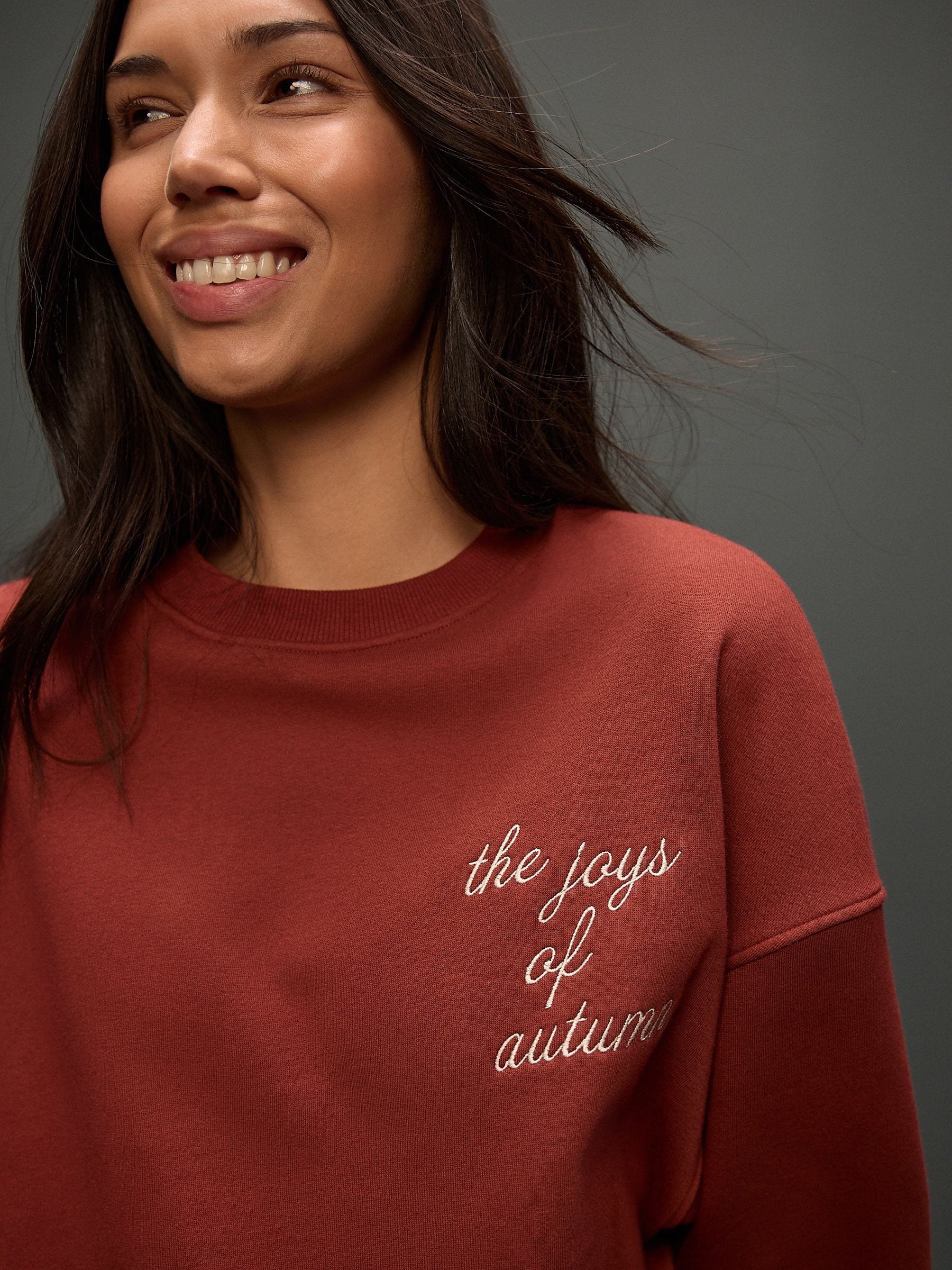 Bordeauxrood - Pumpkin Spice Graphic Embroidered Long Sleeve Sweatshirt
