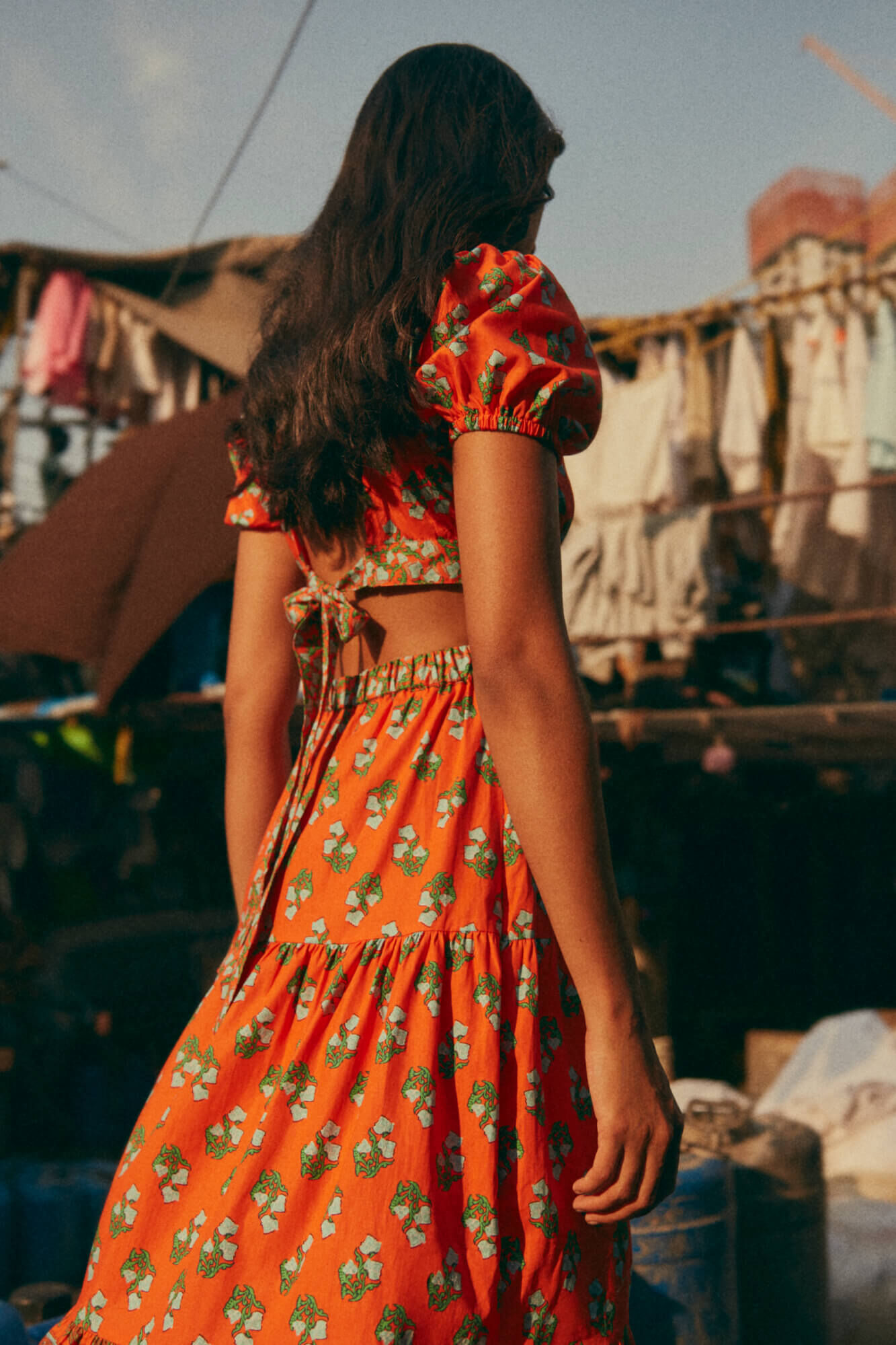 Vestido midi Popelín com costas abertas - laranja