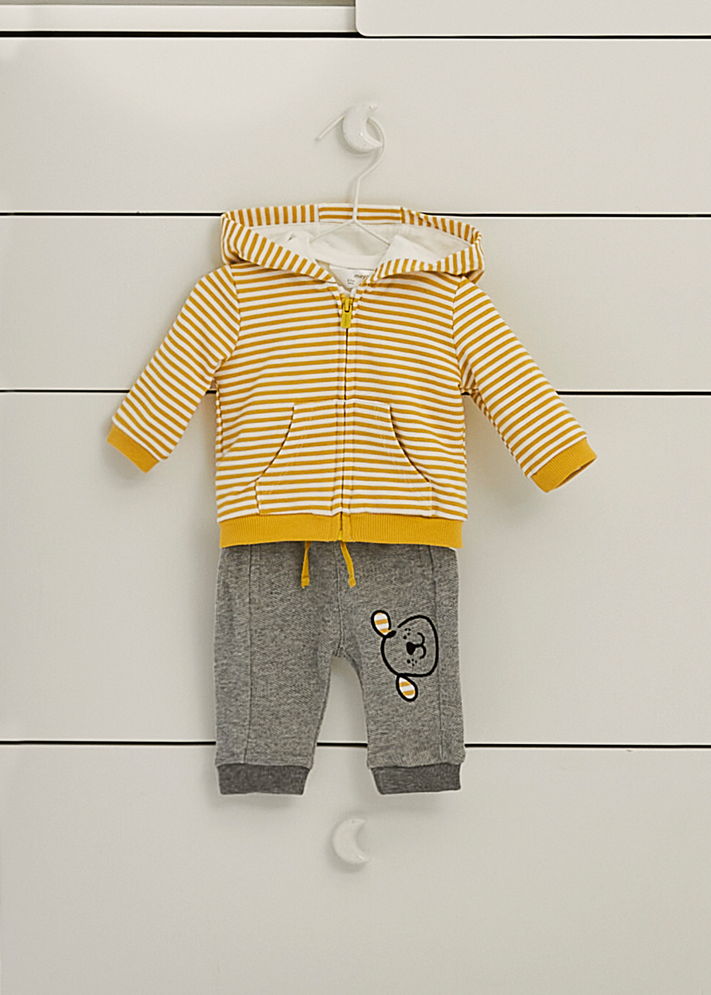 Conjunto de moletom de 3 peças Better Cotton para recém-nascidos