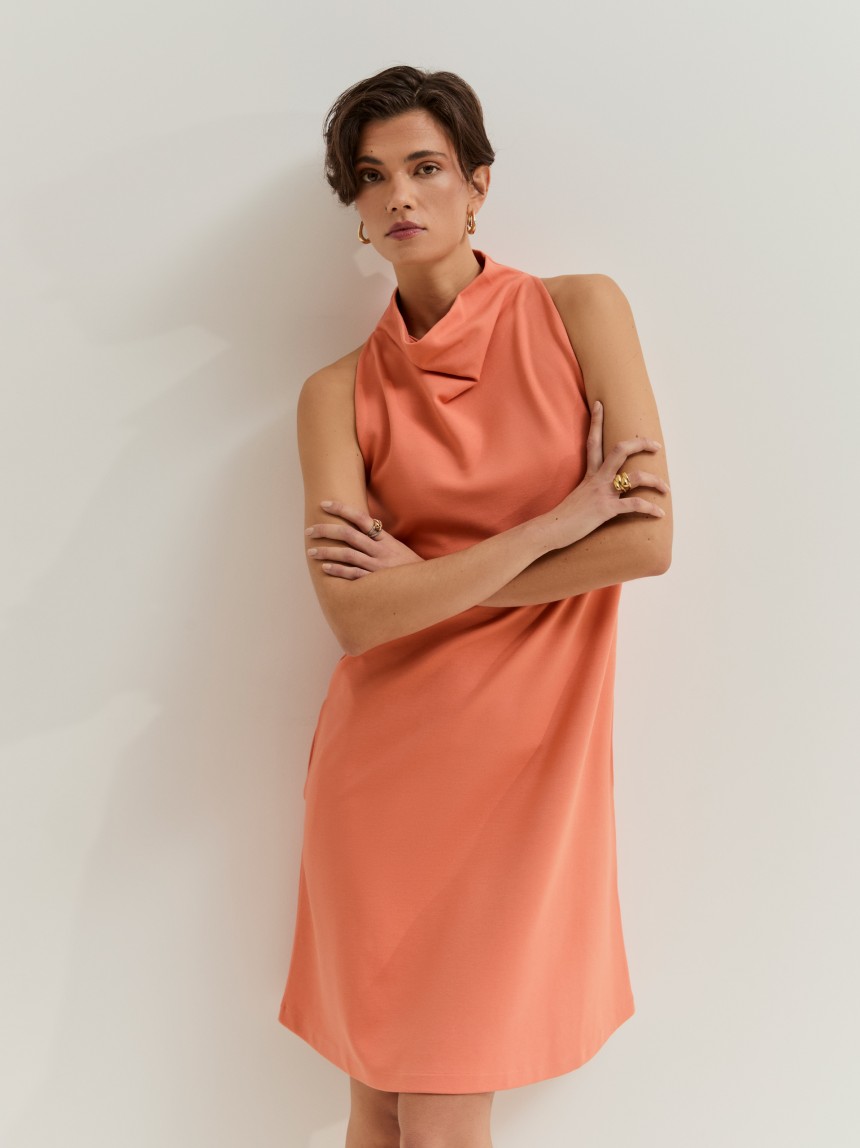 Vestido curto em malha