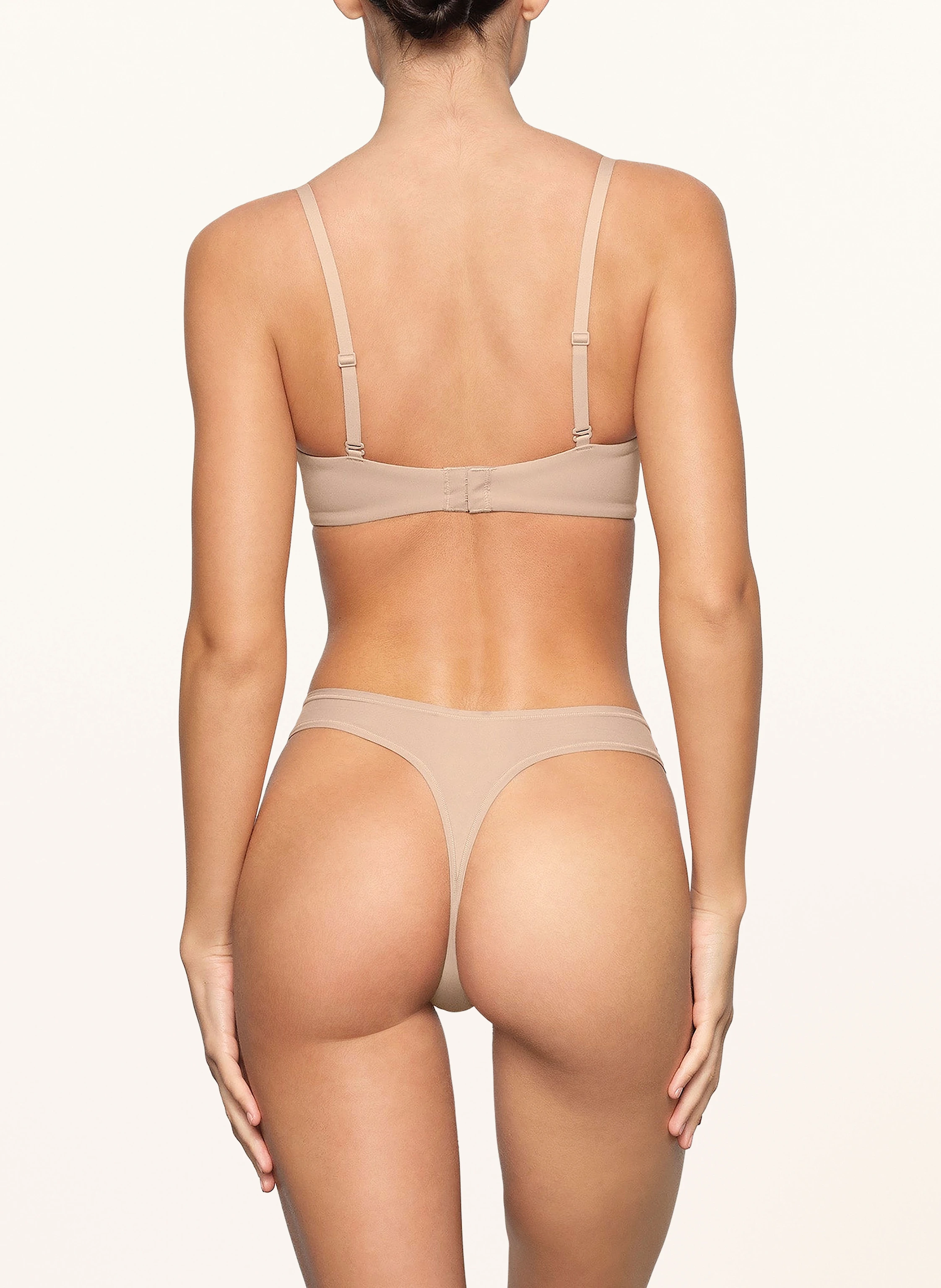 SKIMS Push-up-BH FITS EVERYBODY