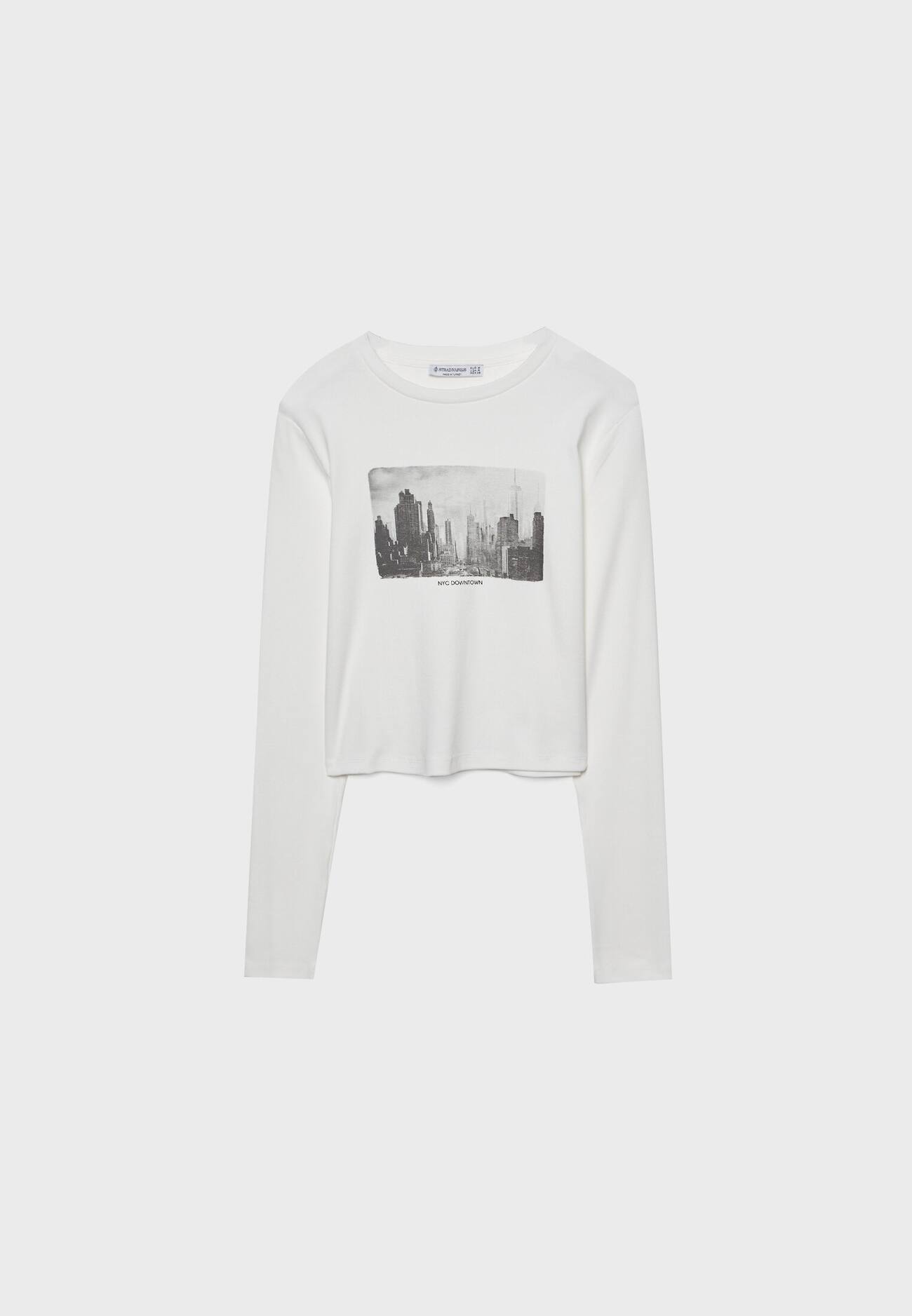Camiseta estampada ajustada