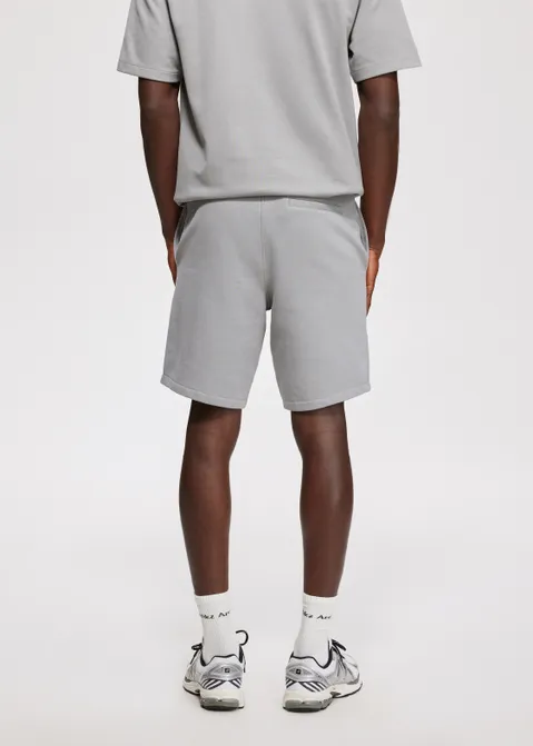 Korte broek met logo grijs (GRS.M)