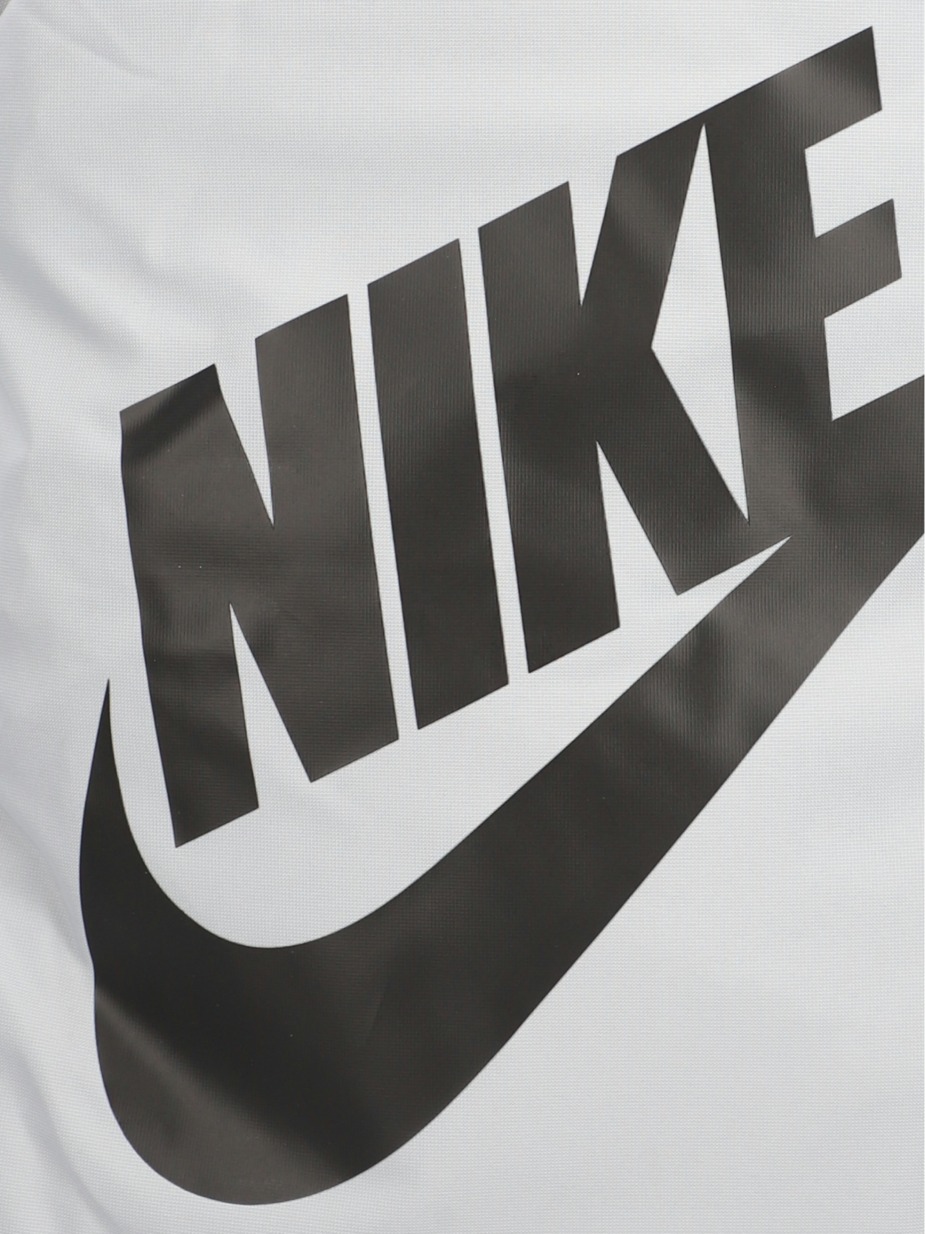 Nike Elemental