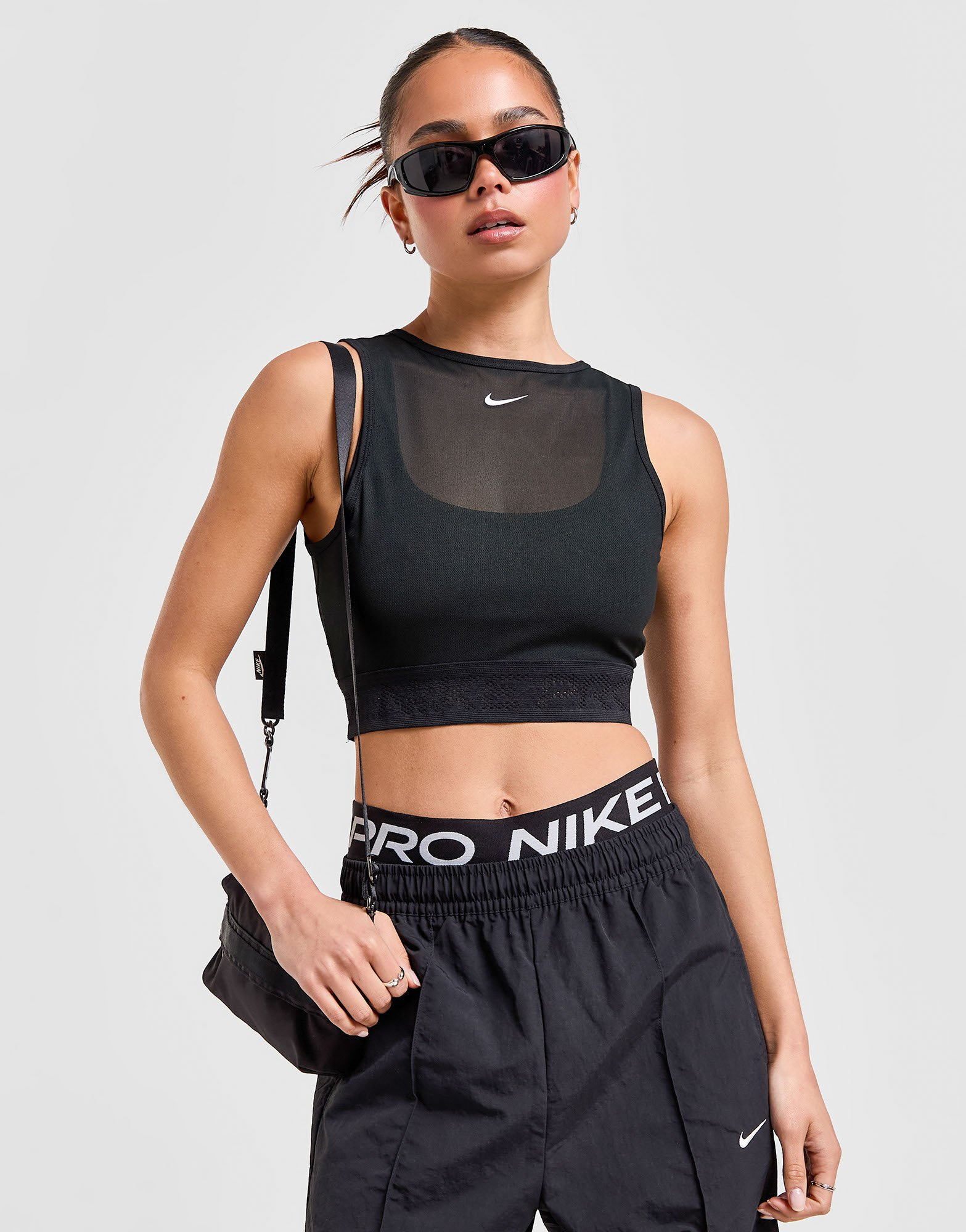 Nike Débardeur à brassière intégrée Nike Pro pour Femme