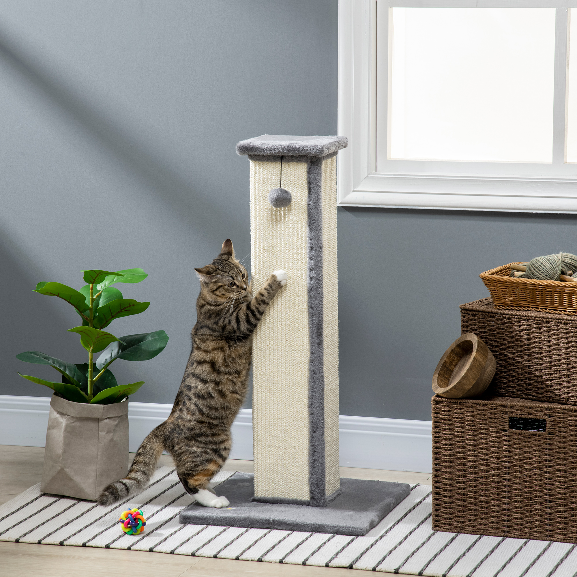 Arranhador para Gatos PawHut, 81 cm de Altura, com Poste de Sisal e Bola Pendurada, 41x41x81 cm, Cinza