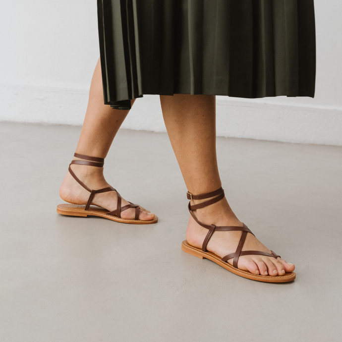 Sandales à brides  en cuir marron